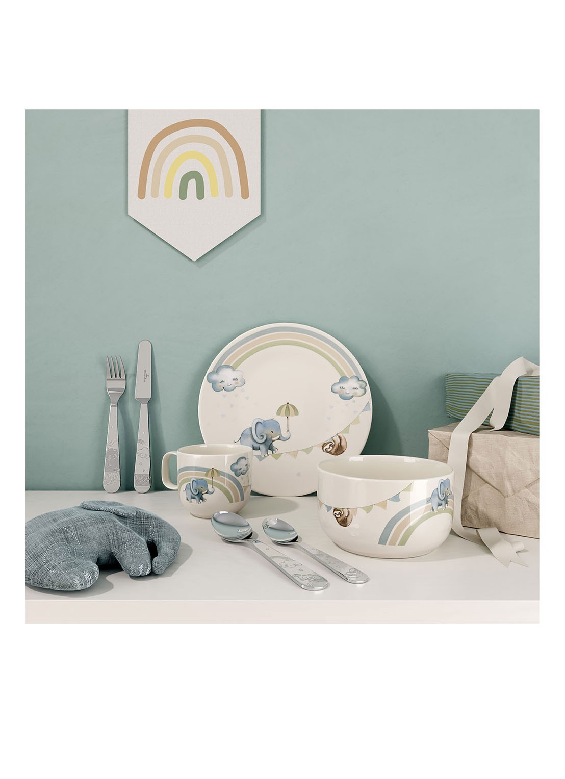 Villeroy & Boch Walk like an Elephant kinderbeker  - voorkant 3 gebroken wit