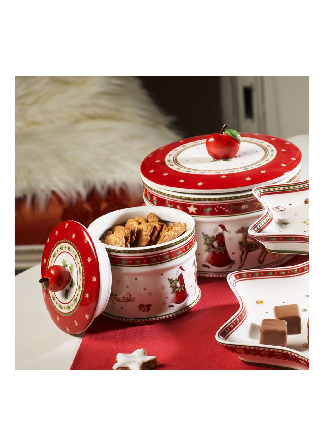 Villeroy & Boch Winter Bakery Delight Kerst snoeppot 11 cm - detail 5 steenrood