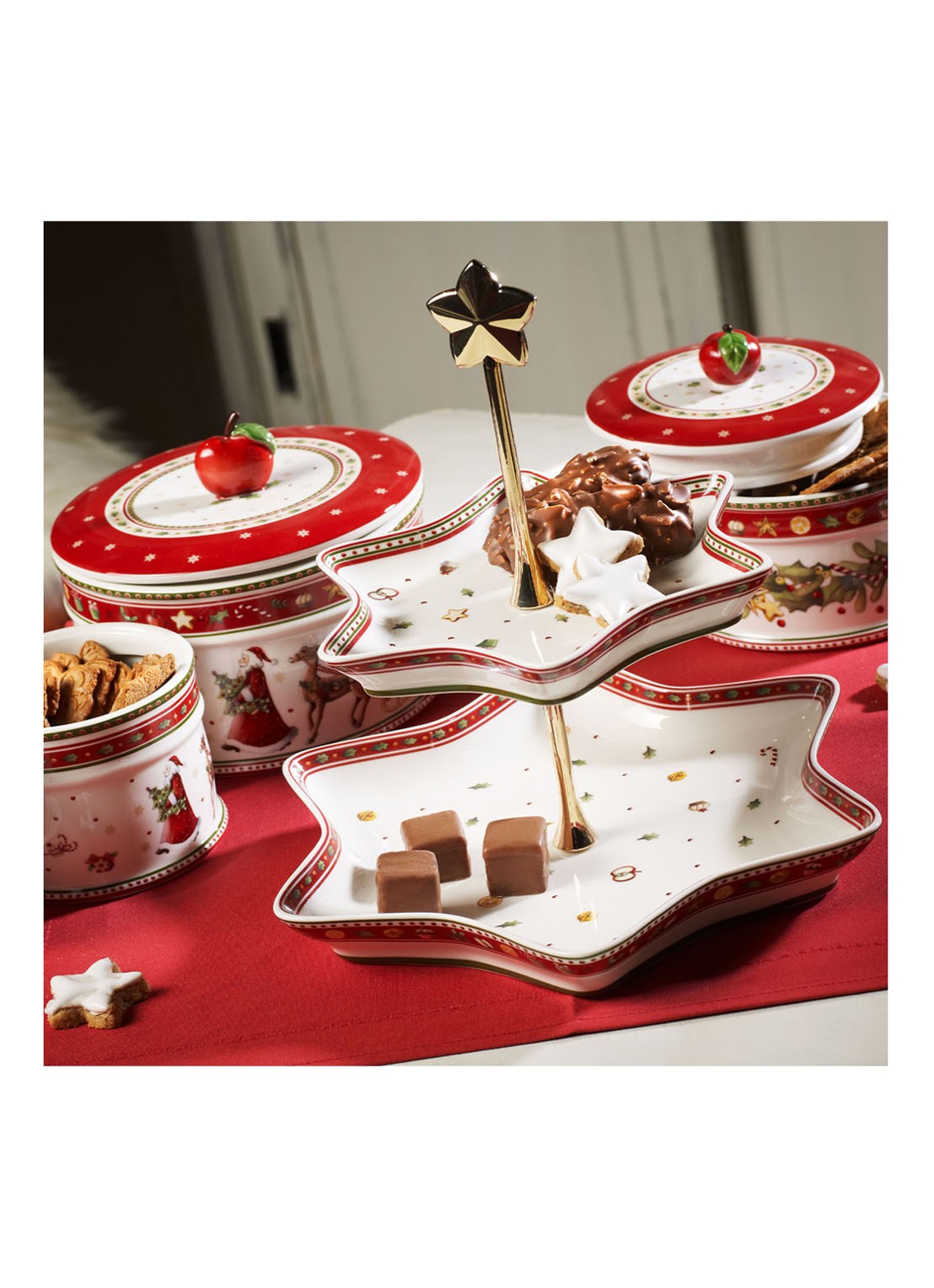 Villeroy & Boch Winter Bakery Delight Kerst snoeppot 17 cm - detail 6 steenrood