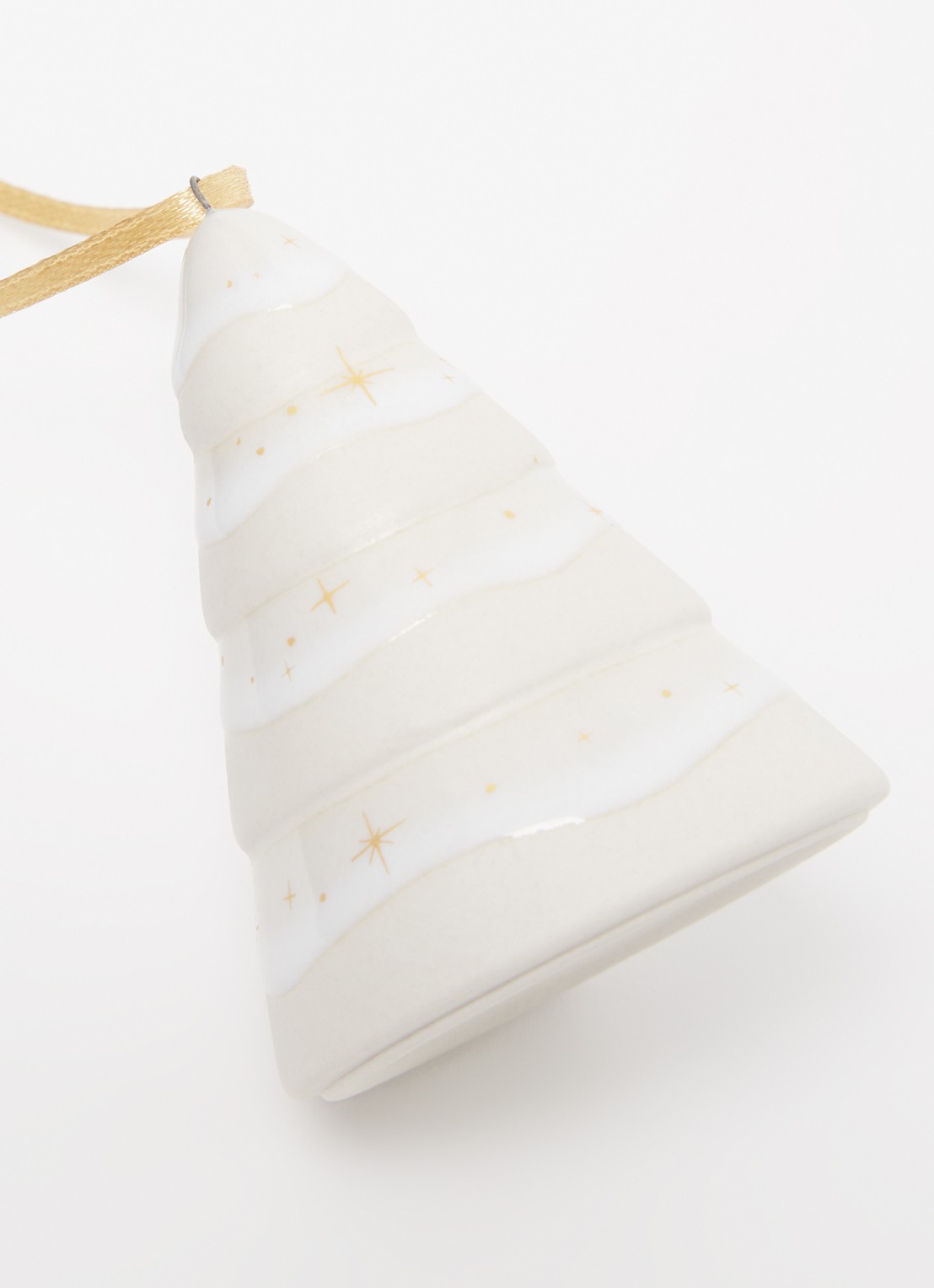 Villeroy & Boch Winter Glow Dennenboom kersthanger 7,5 cm - detail gebroken wit