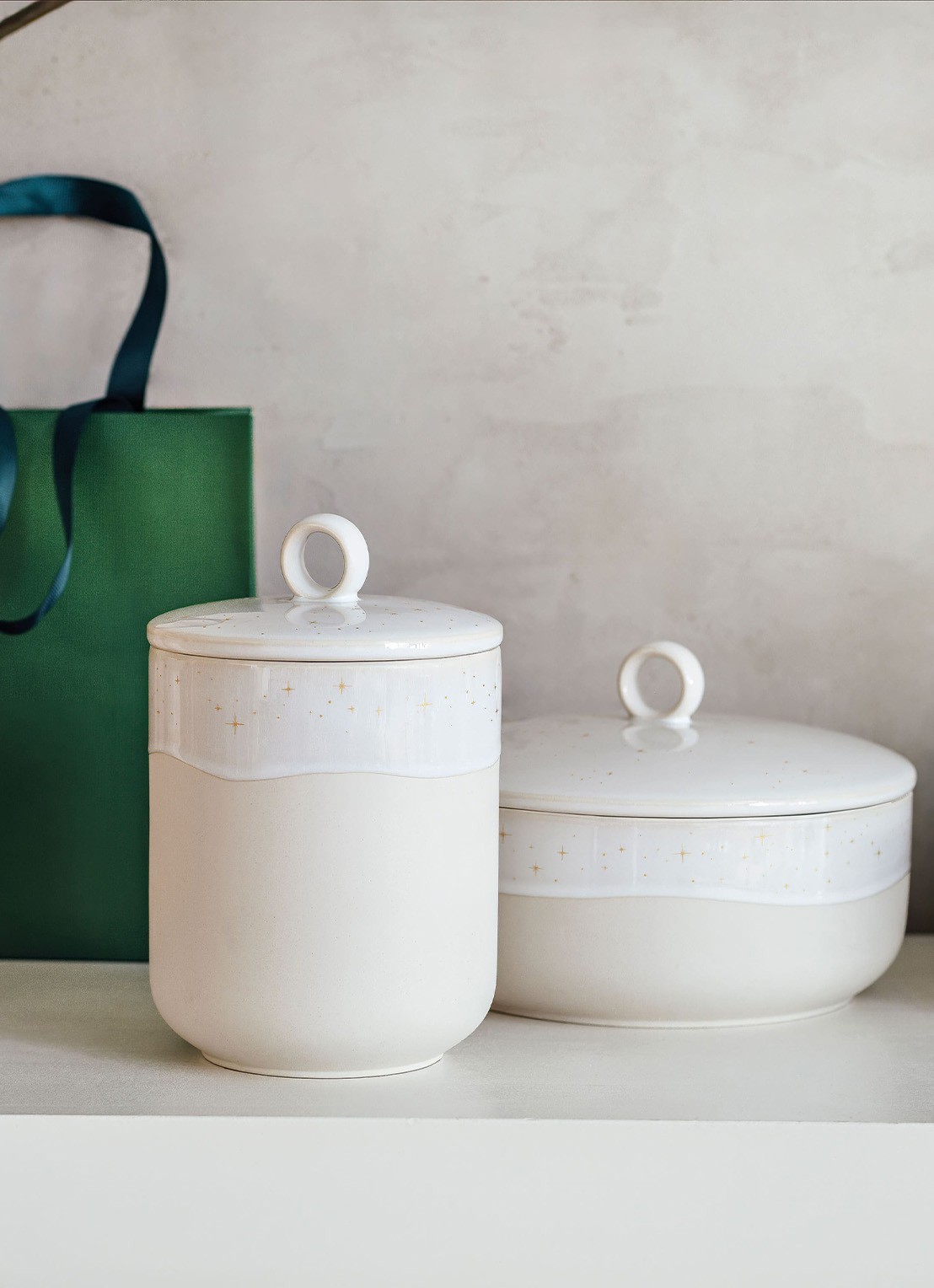 Villeroy & Boch Winter Glow opbergpot ø12 x 18,5 cm  - voorkant 2 beige