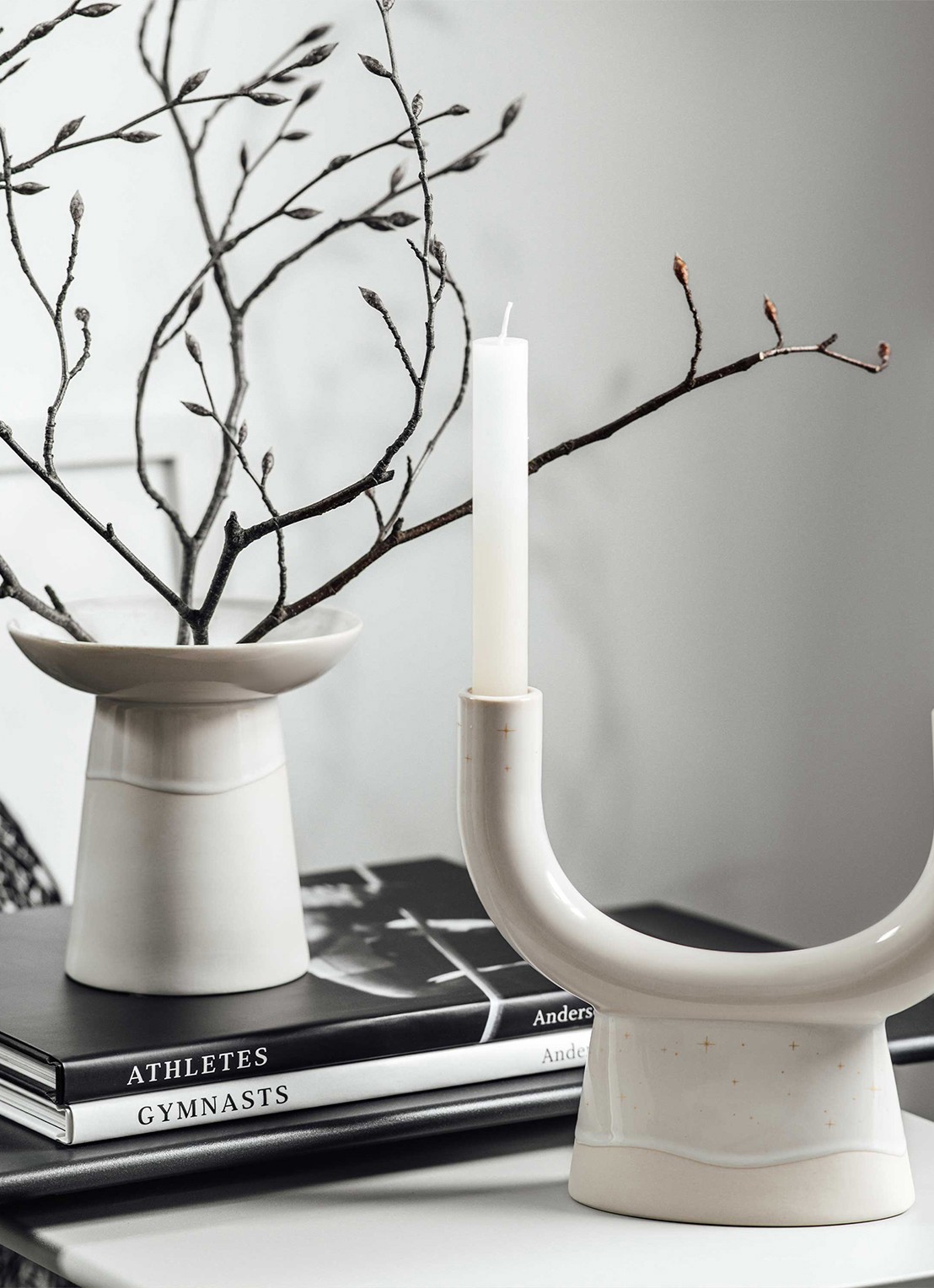 Villeroy & Boch Winter Glow U-vorm kaarshouder 20,5 cm - voorkant 2 gebroken wit