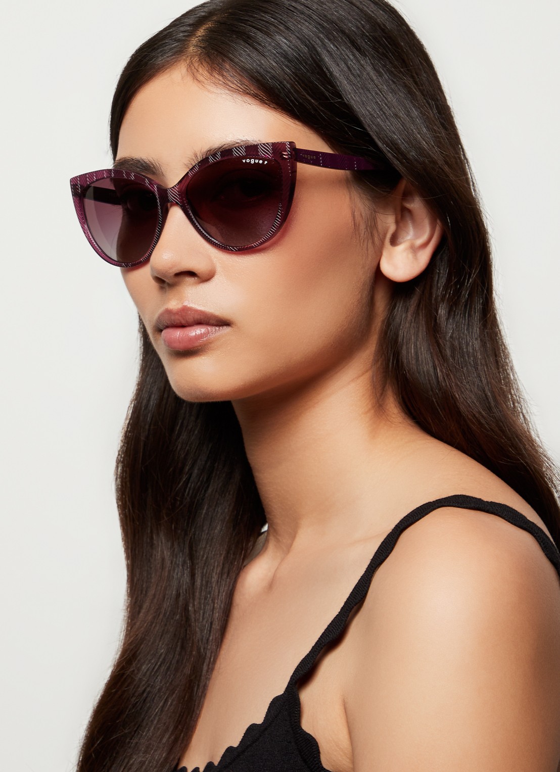Vogue Cat Eye zonnebril gepolariseerd VO5484S - voorkant 5 roze