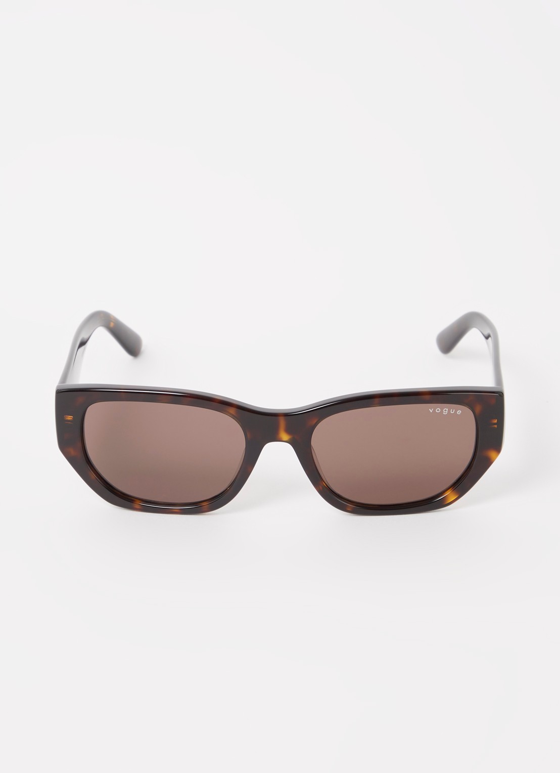 Vogue Retro zonnebril VO5586S - detail 3 donkerbruin