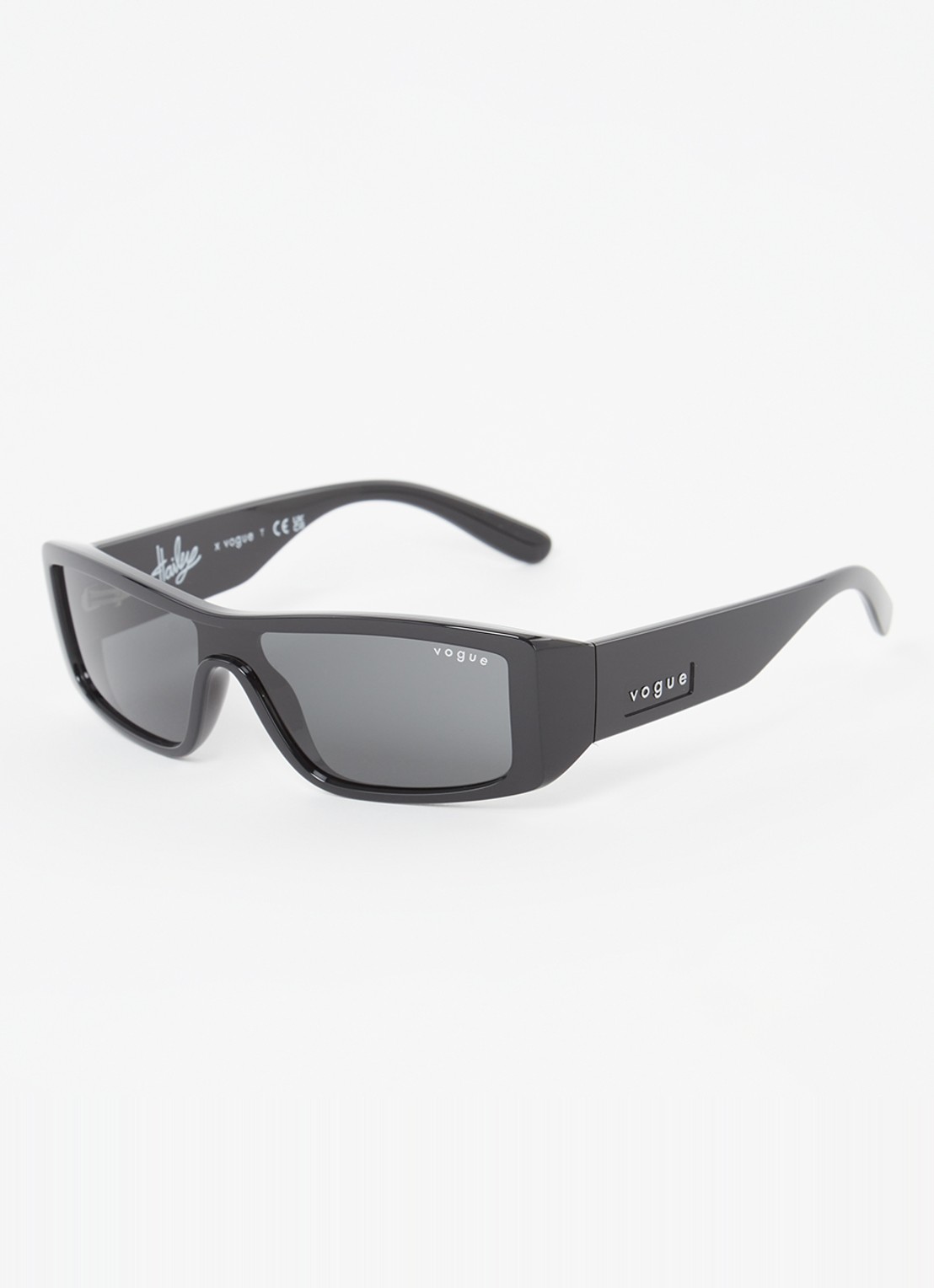Vogue Zonnebril VO54442S - voorkant 4 zwart