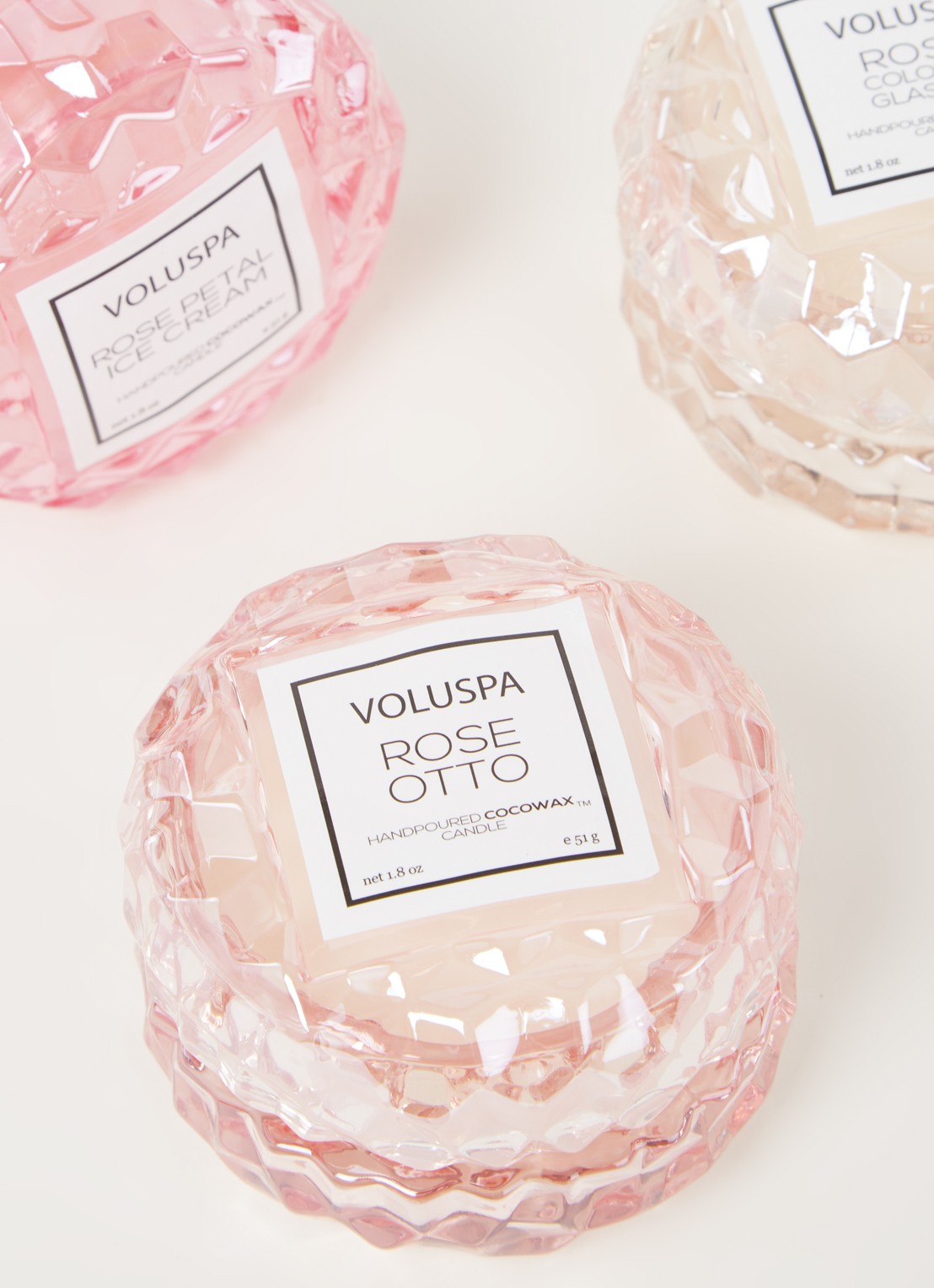 Voluspa Macaron geurkaars 51 gram set van 3  - detail roze