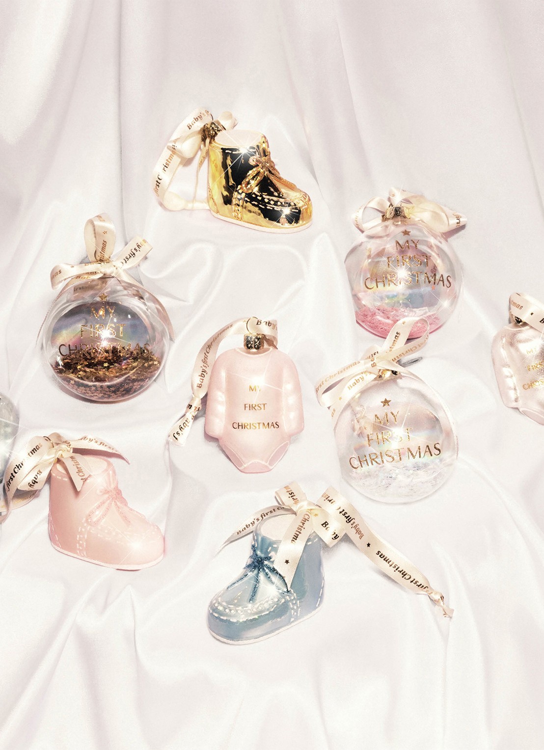 Vondels Baby's Eerste Kerstschoentje kersthanger 6 cm - voorkant 2 lichtblauw
