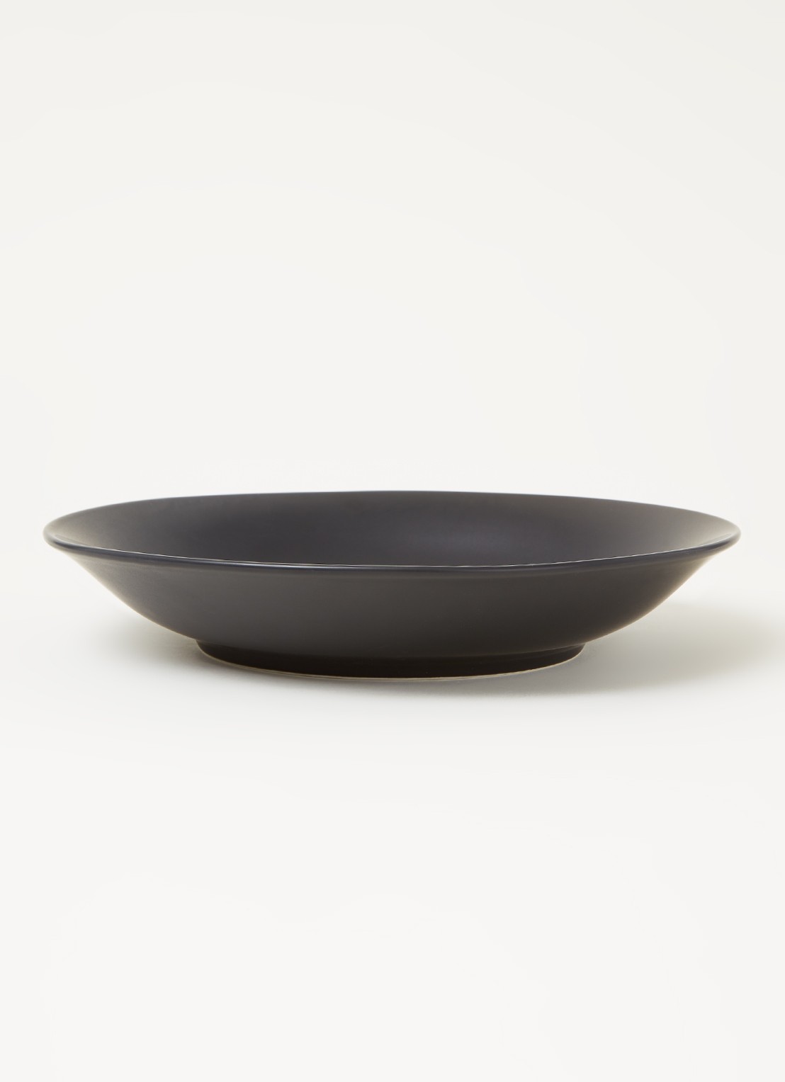 vtwonen Diep bord 25 cm - voorkant 3 zwart