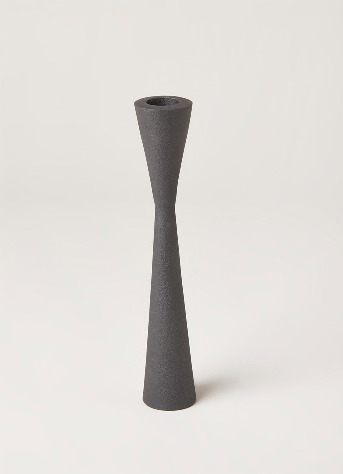 vtwonen Metal Black M kandelaar 16 cm - voorkant 3 zwart