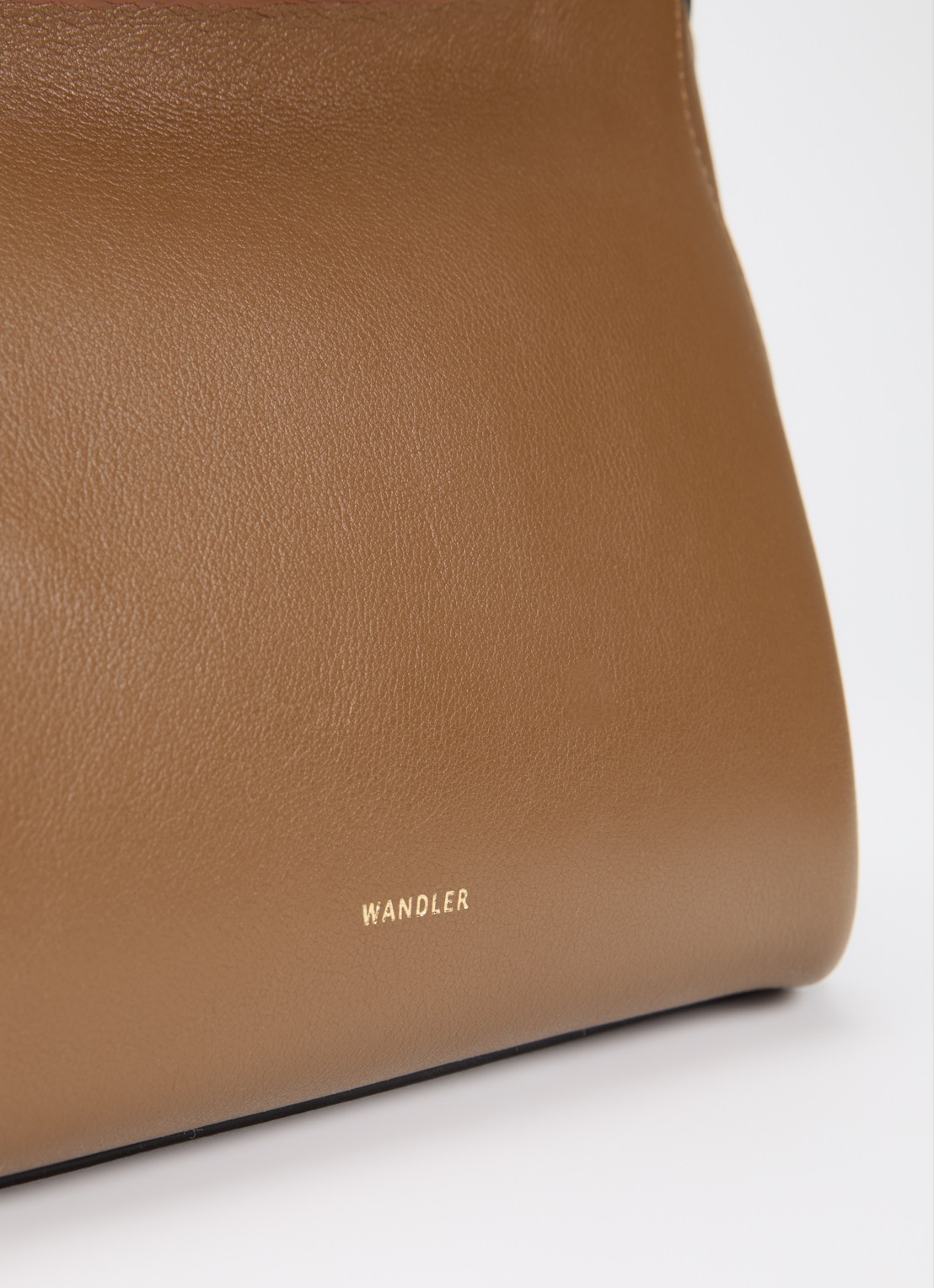 Wandler Ida handtas van kalfsleer met afneembare schouderriem - detail 4 cognac
