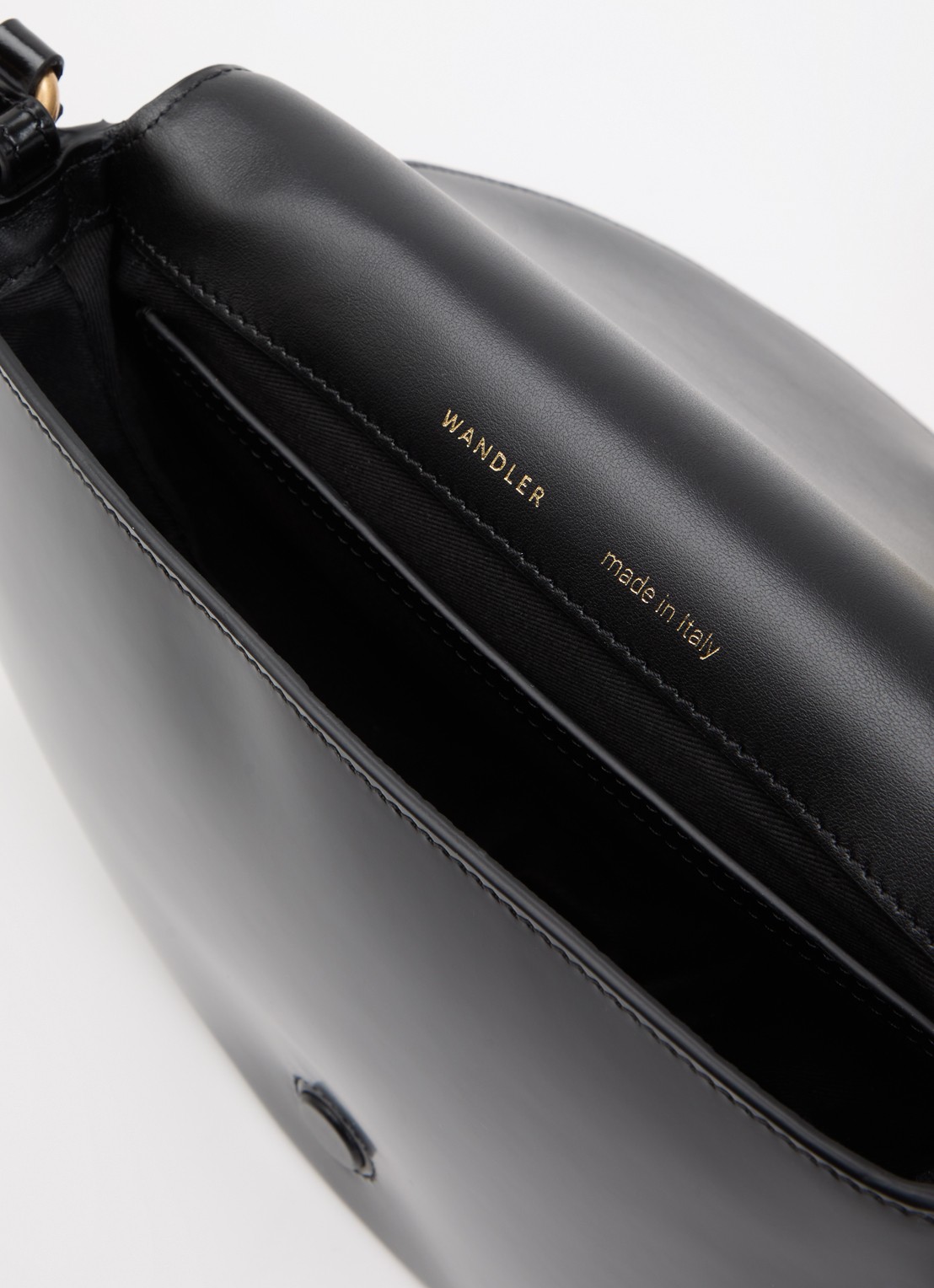 Wandler Kate crossbodytas van kalfsleer - detail zwart