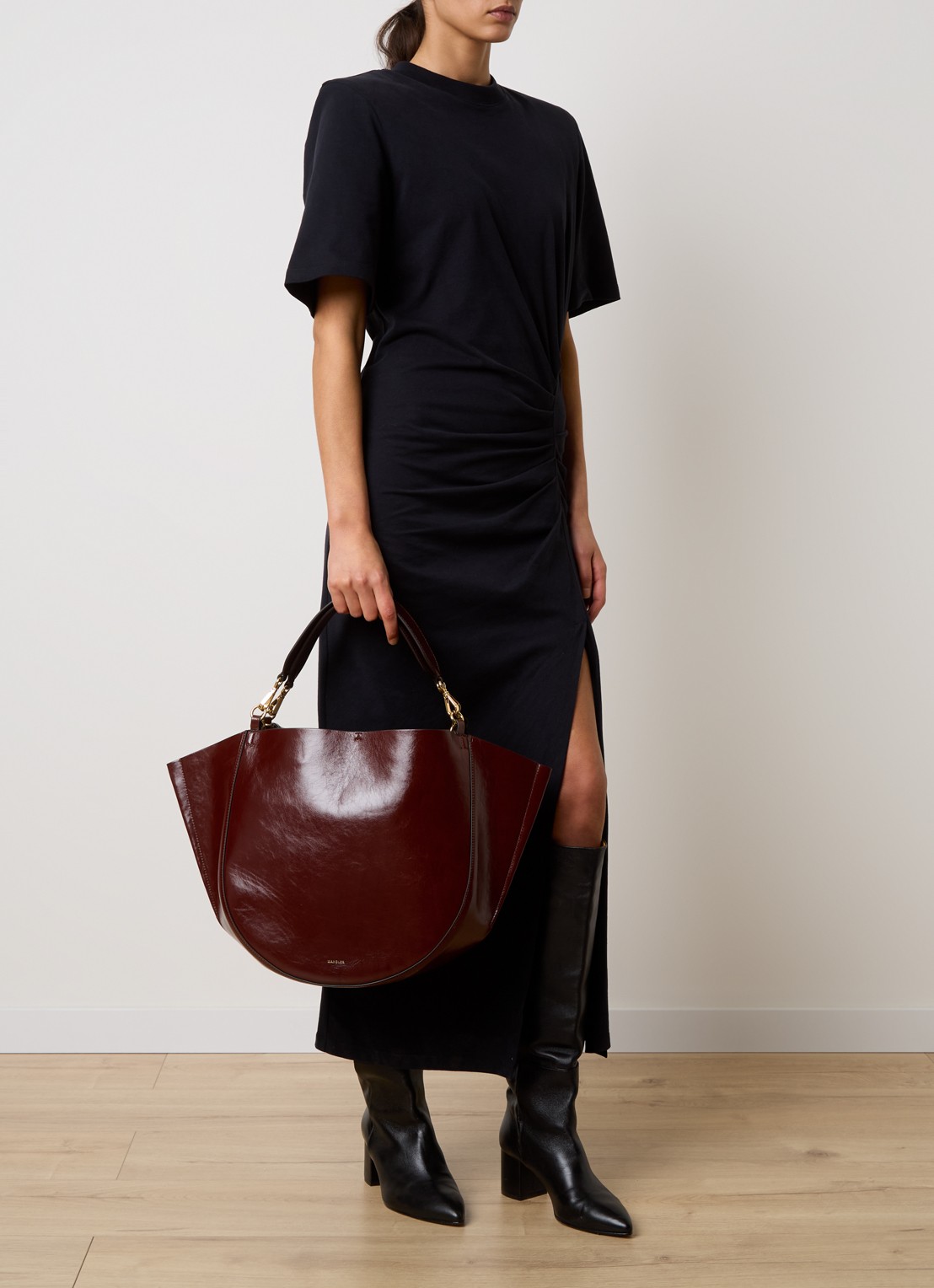 Wandler Mia shopper van kalfsleer - voorkant 2 kastanjebruin