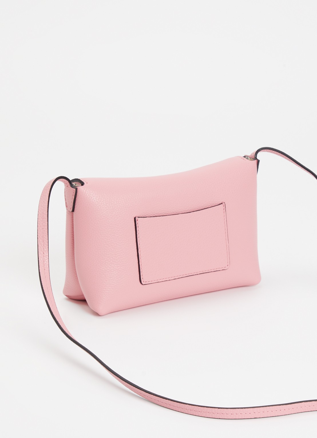 Wandler Penelope Slouch schoudertas van kalfsleer - achterkant roze