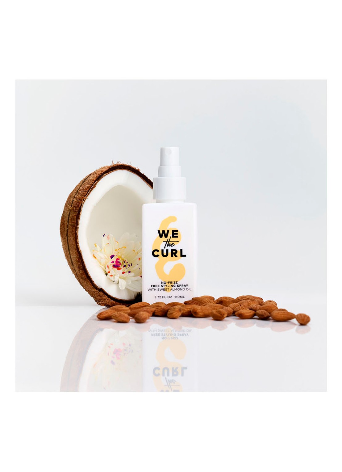 We The Curl No Frizz Spray - anti pluis styling spray - detail 4 undefined