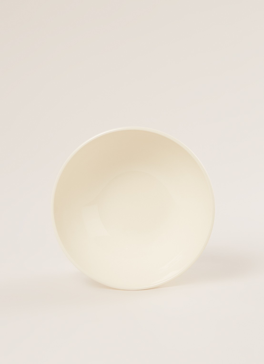 Wedgwood Edme kom 18 cm  - voorkant 2 gebroken wit
