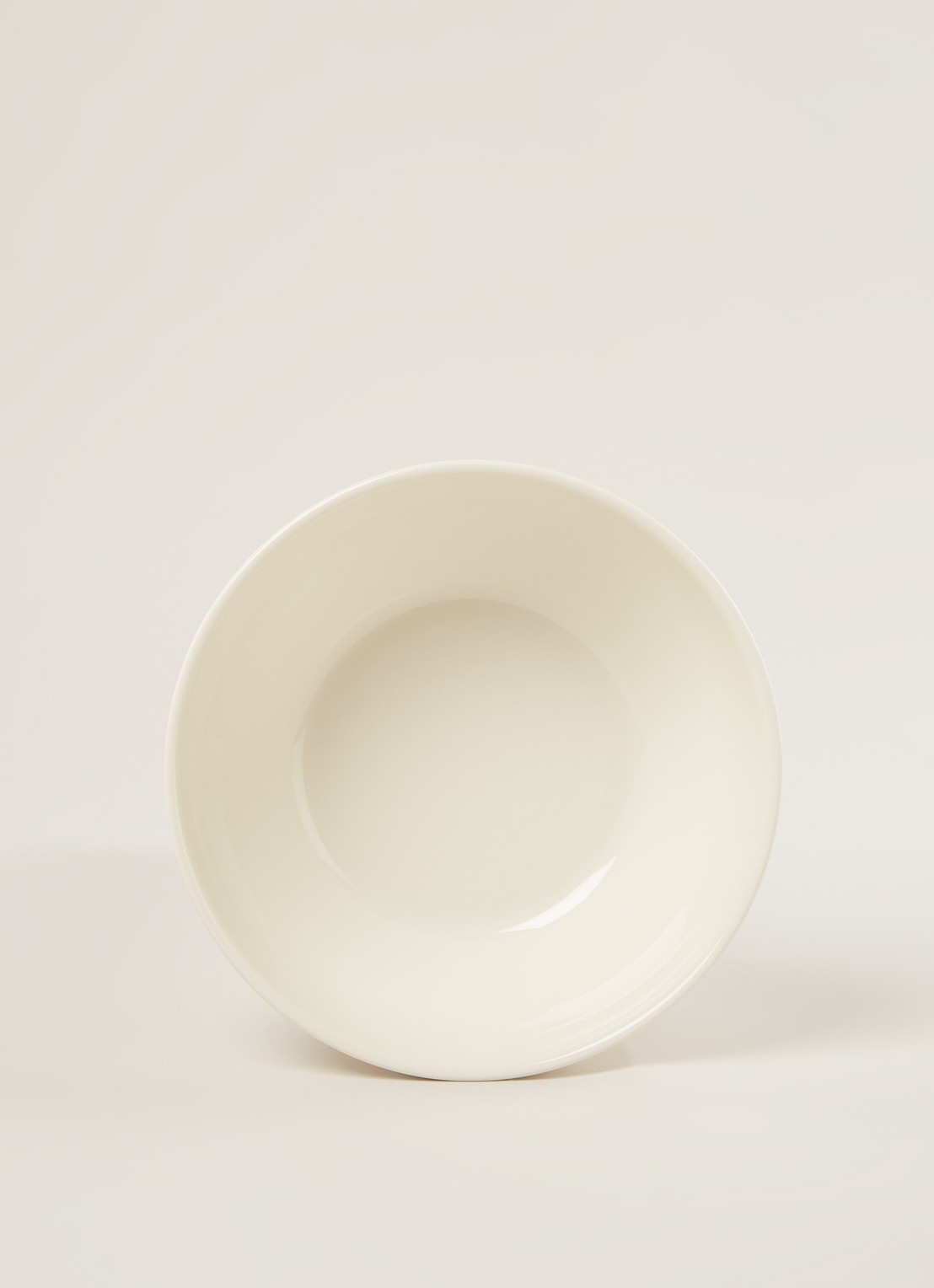 Wedgwood Edme saladeschaal 21 cm - detail 3 gebroken wit