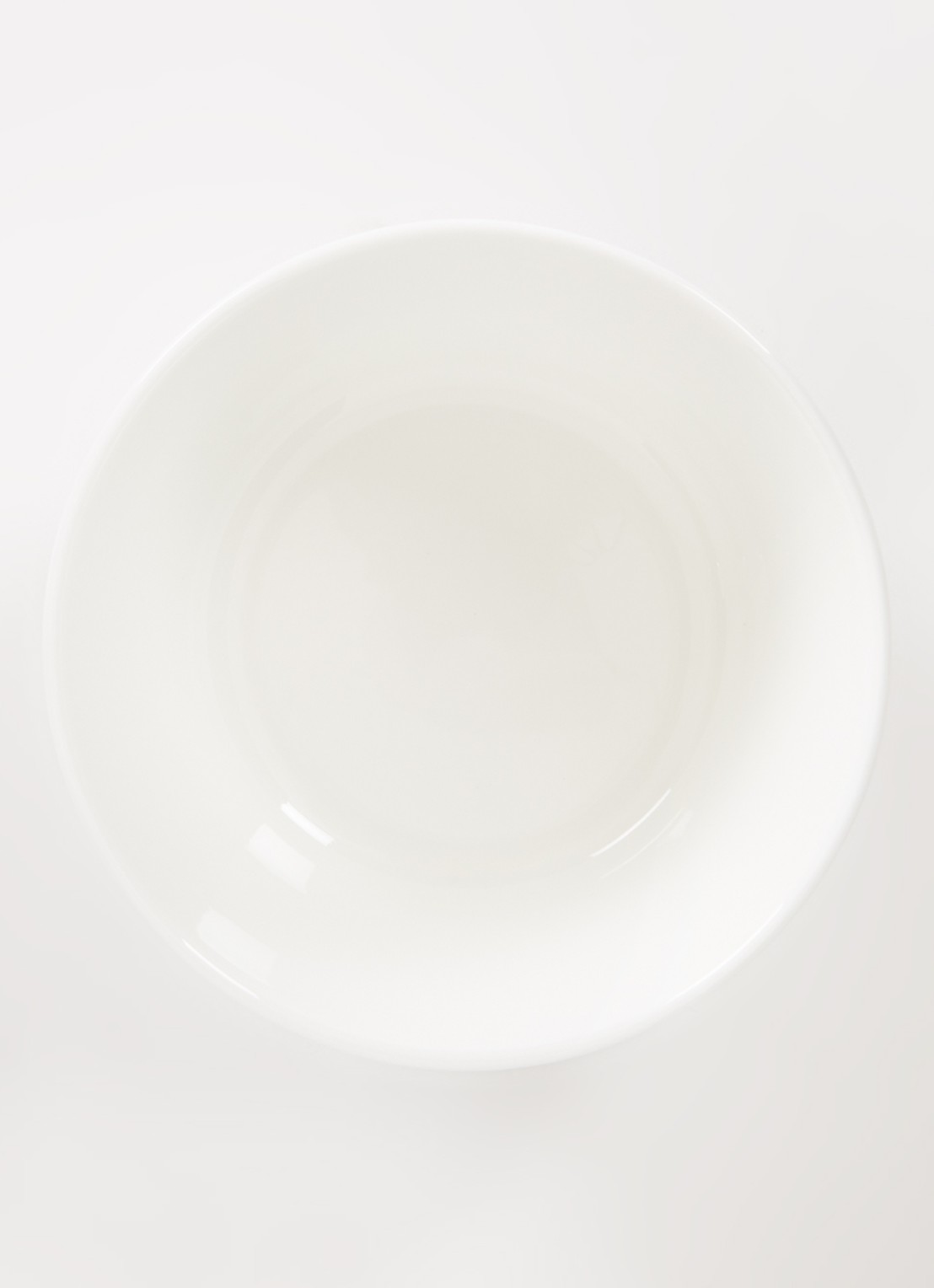 Wedgwood Gio kom 11 cm - voorkant 2 wit