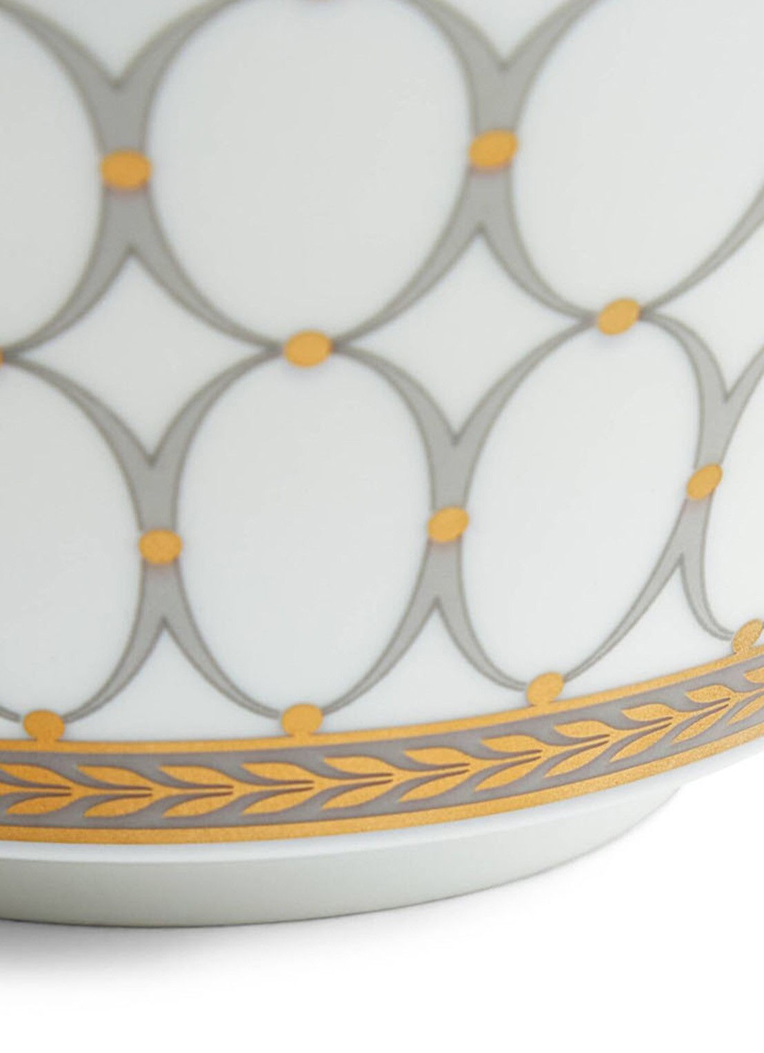 Wedgwood Renaissance Grey kom 11 cm - detail wit