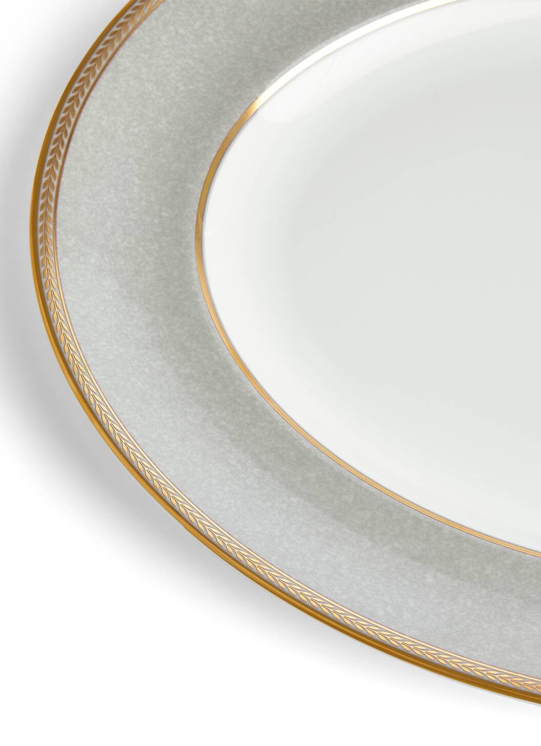 Wedgwood Renaissance Grey serveerschaal 35,7 cm  - detail wit