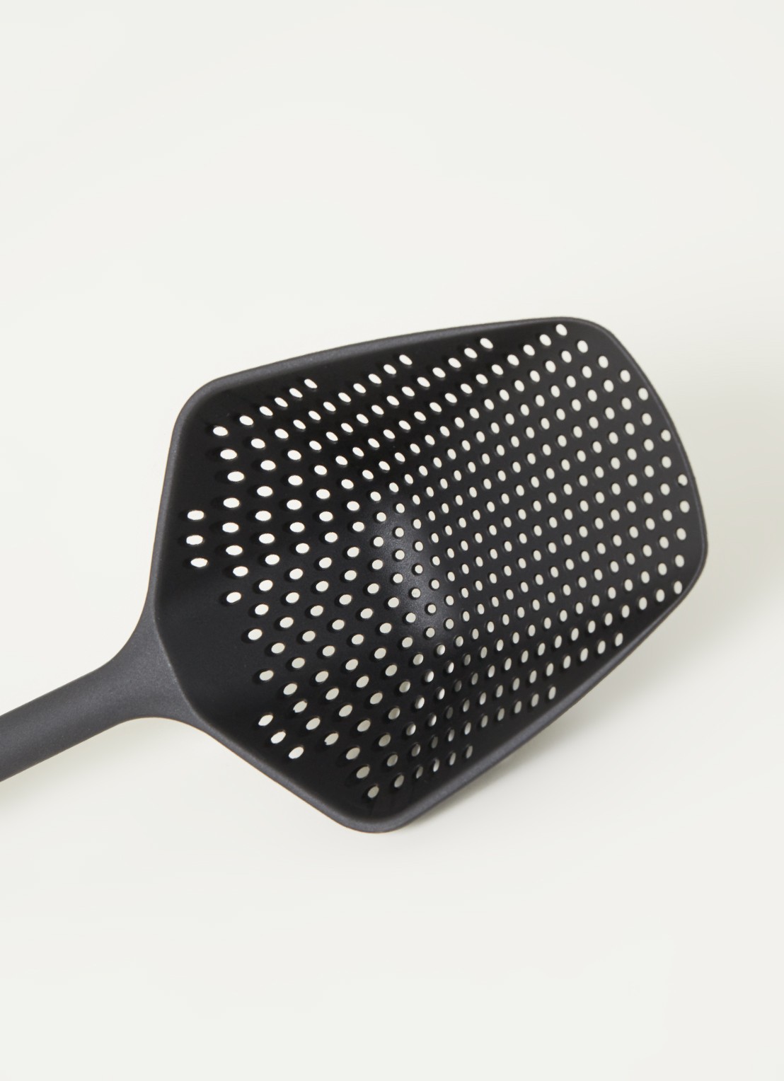 Westmark Friet- en zeefschep 34,5 cm - detail zwart