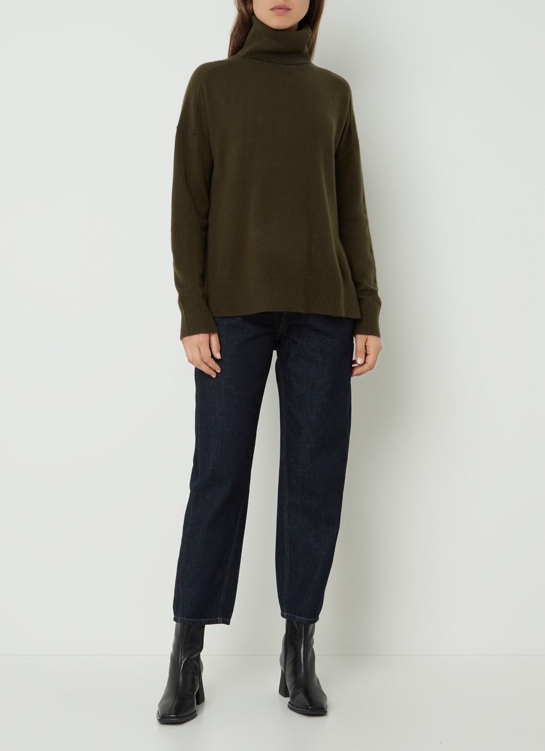 Whistles Barrel high waist tapered cropped jeans met donkere washing - voorkant 5 indigo