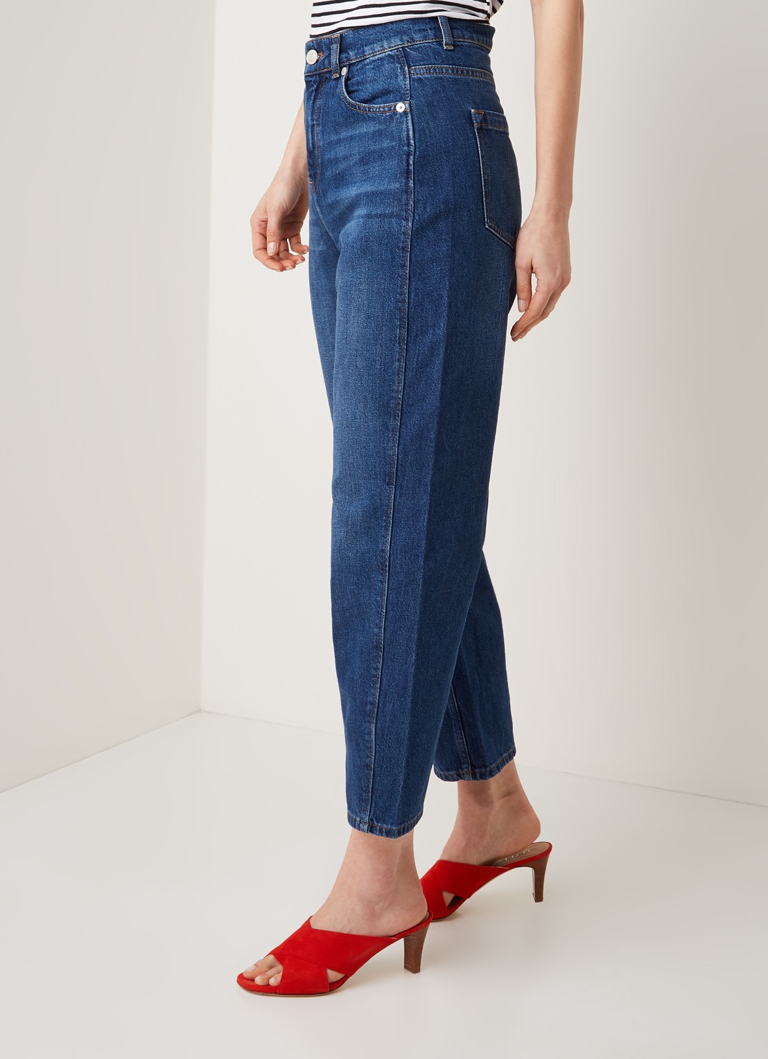 Whistles Barrel high waist tapered cropped jeans met medium washing - detail indigo