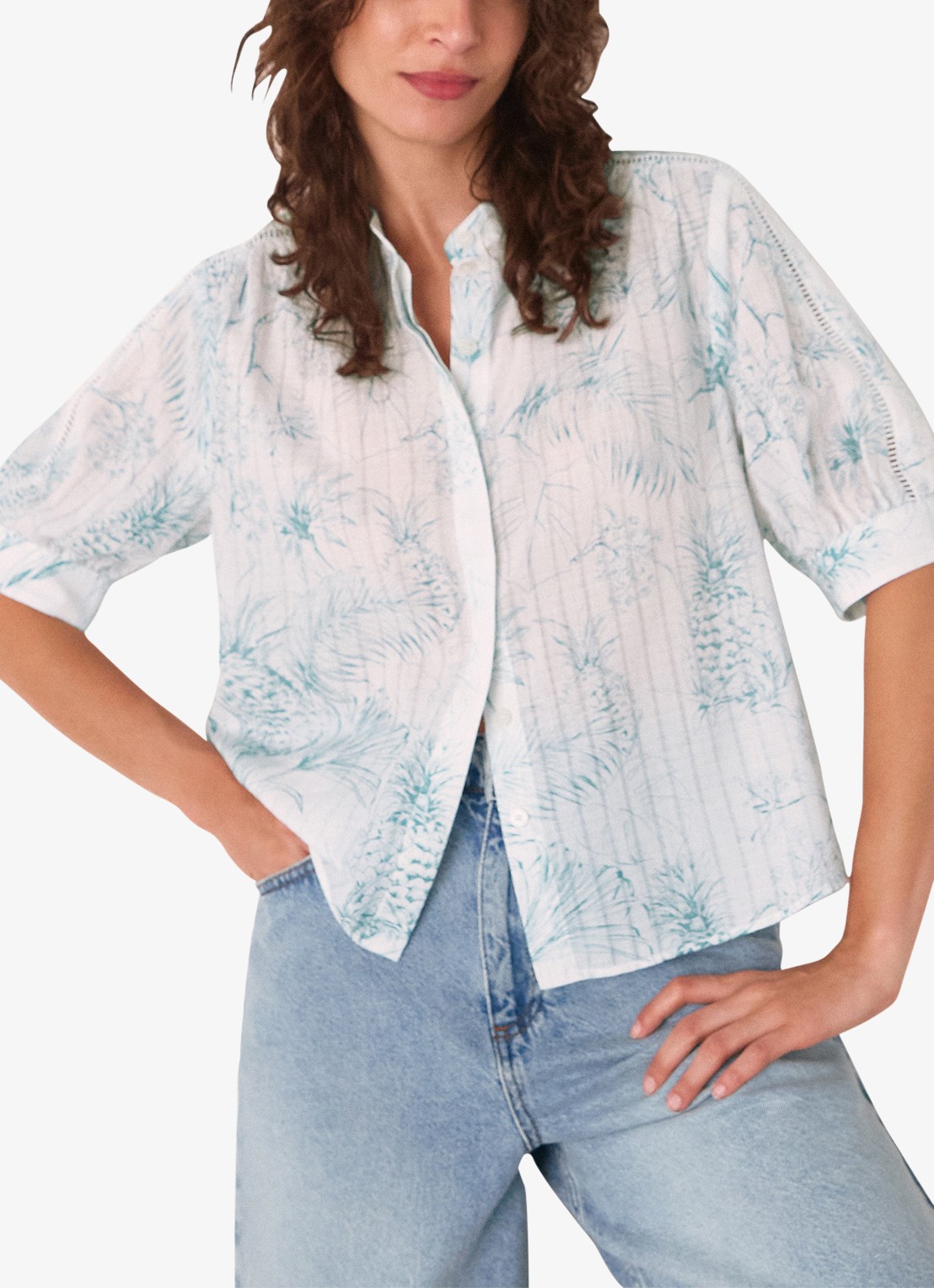 Whistles Blouse met opengewerkt dessin en print - detail 2 lichtblauw