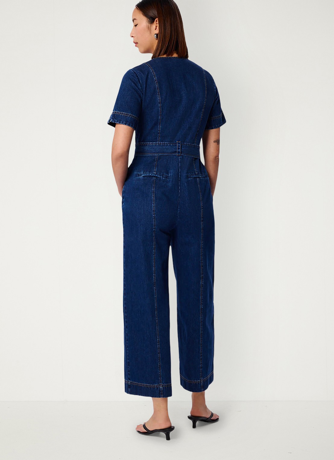 Whistles Cropped wide fit jumpsuit met strikceintuur - achterkant 6 indigo