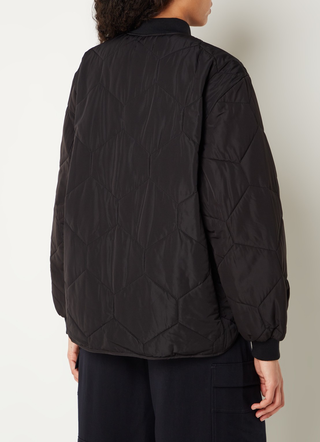 Whistles Ida oversized gewatteerd jack met quilt patroon - achterkant zwart