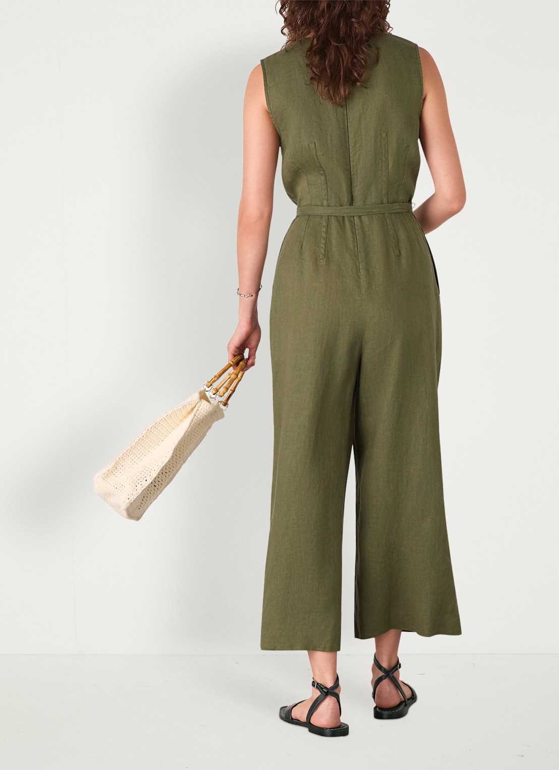 Whistles Jumpsuit van linnen met strikceintuur - achterkant khaki