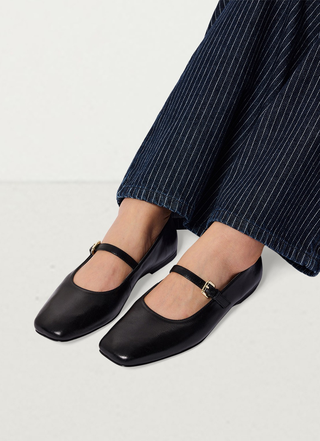 Whistles Mary Jane ballerina van leer - voorkant 2 zwart