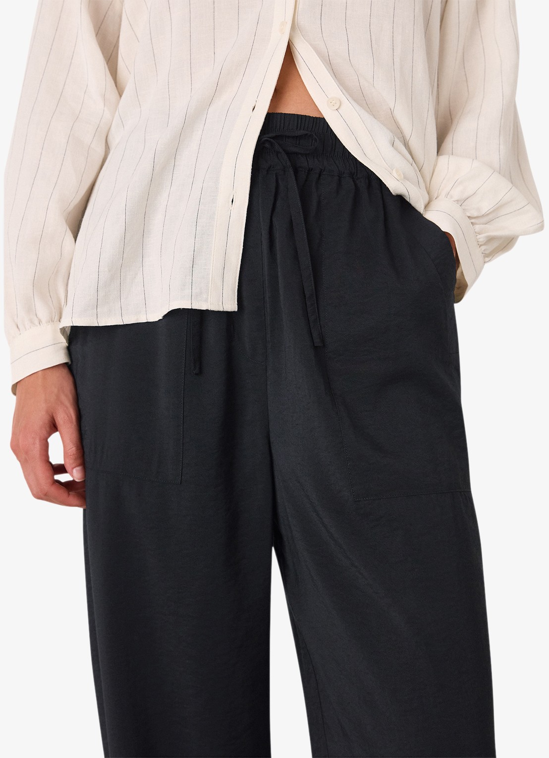 Whistles Mid waist regular fit broek met trekkoord - detail 4 zwart