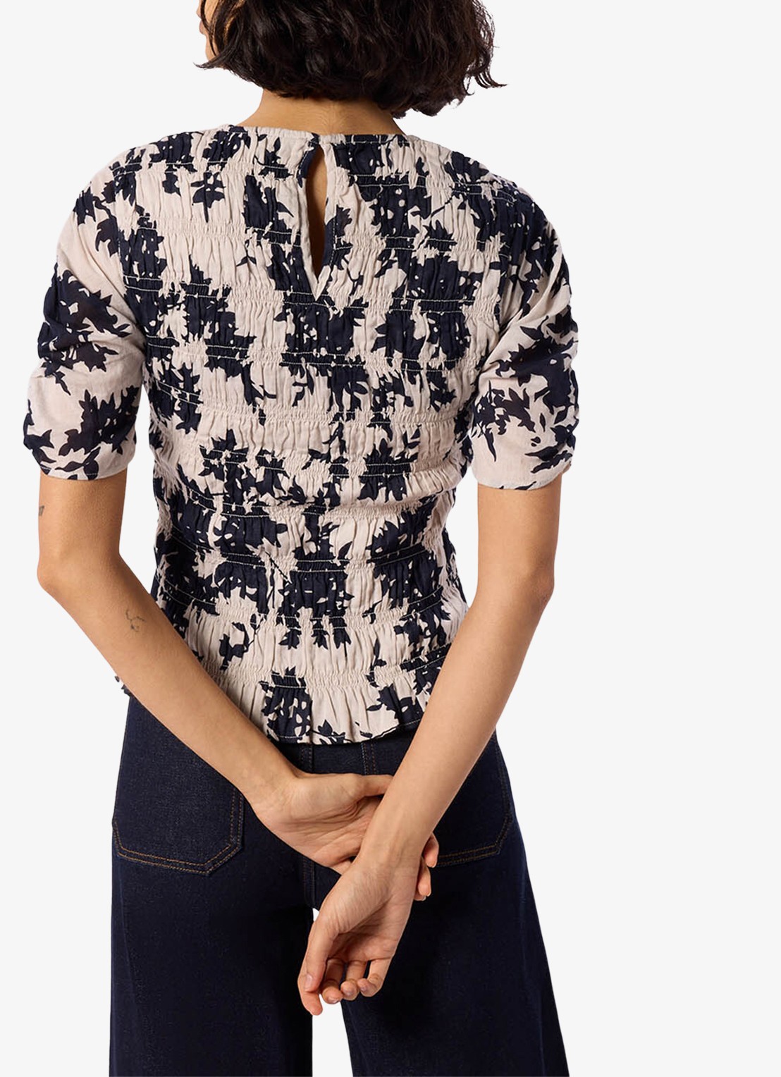 Whistles Shadow Floral blouse met bloemenprint en smockwerk - achterkant 6 ivoor