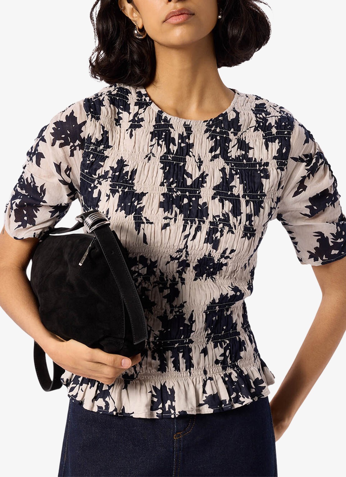 Whistles Shadow Floral blouse met bloemenprint en smockwerk - detail 3 ivoor