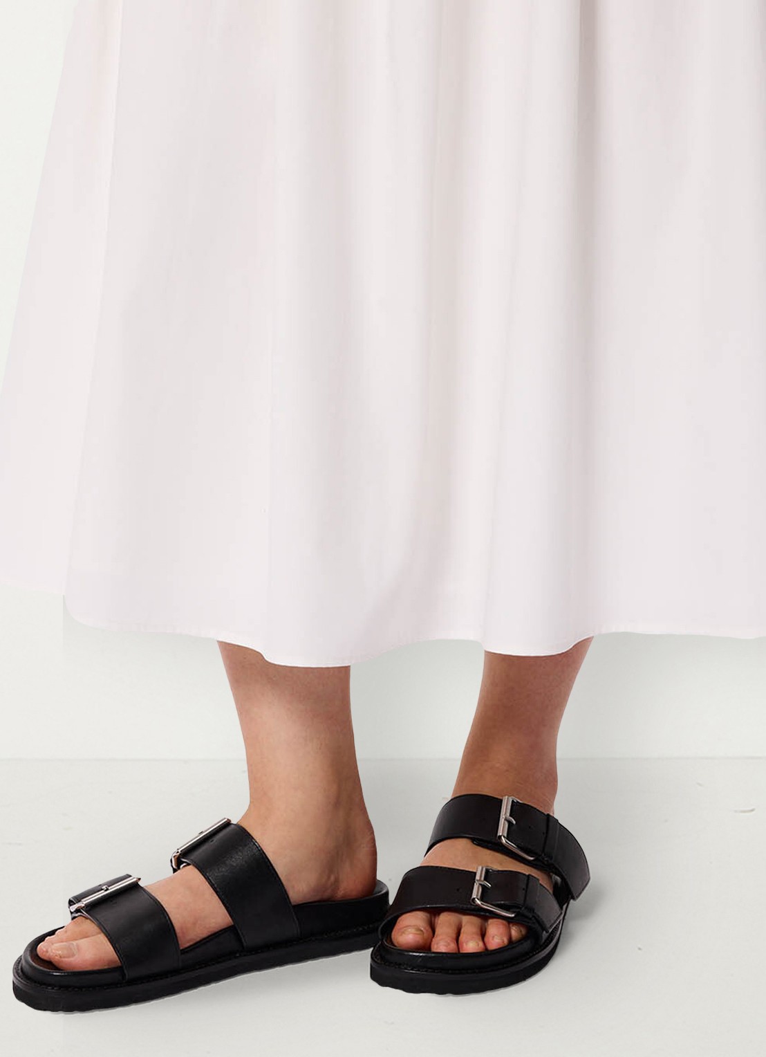 Whistles Slipper van leer met gespdetail - voorkant 4 zwart