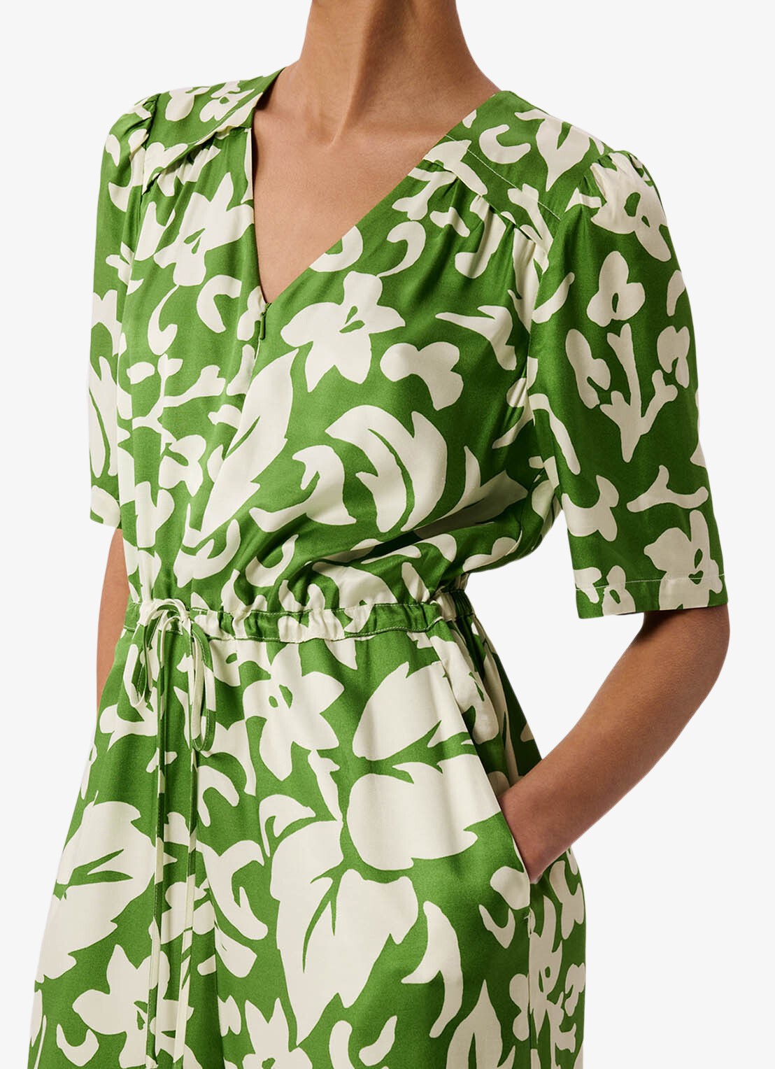 Whistles Wide fit jumpsuit met bloemenprint - detail 2 groen