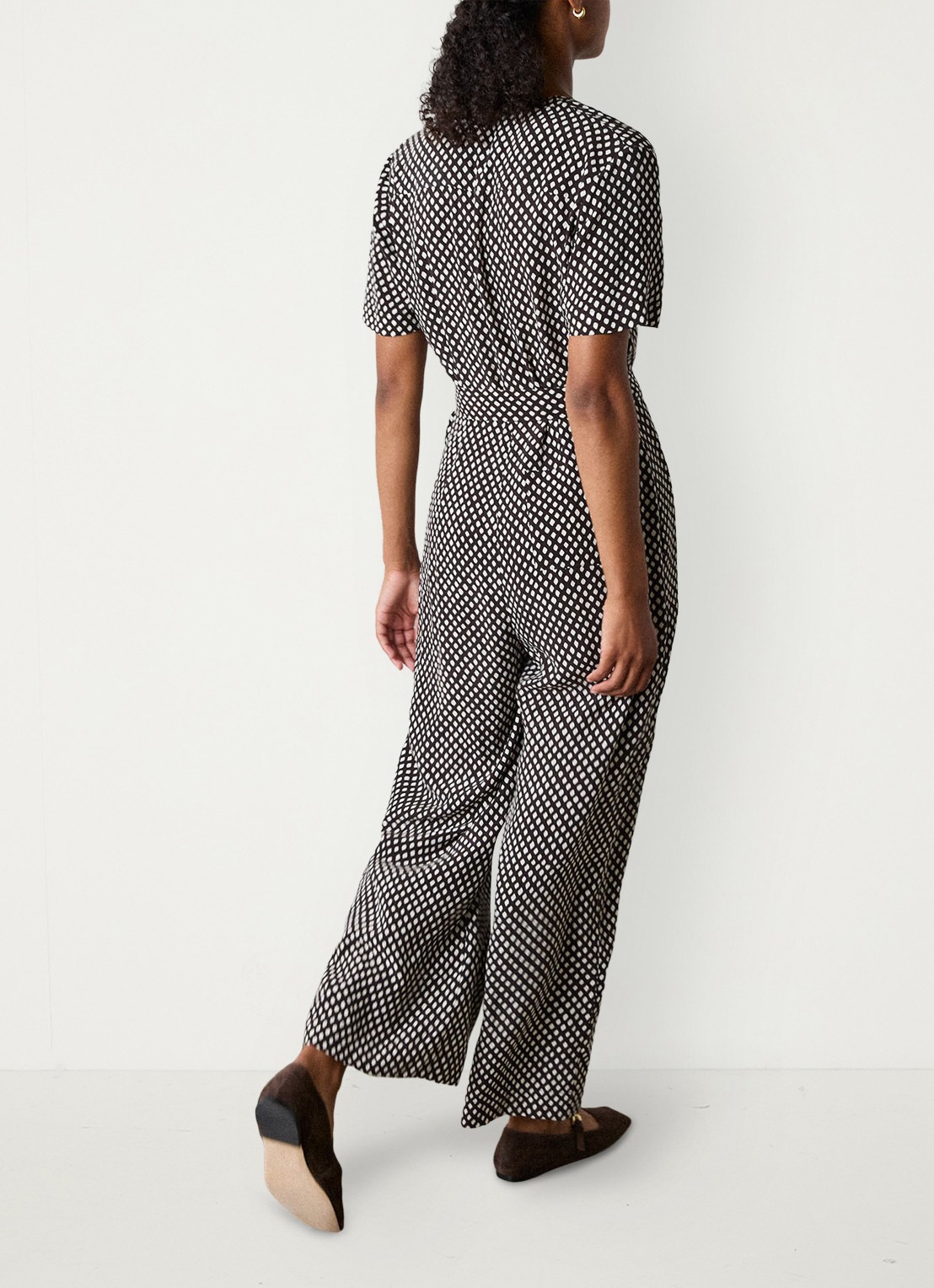 Whistles Wide fit jumpsuit met ruitdessin en ceintuur - achterkant 5 bruin
