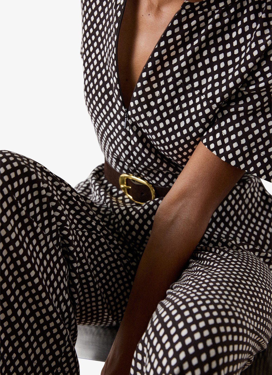 Whistles Wide fit jumpsuit met ruitdessin en ceintuur - detail 2 bruin