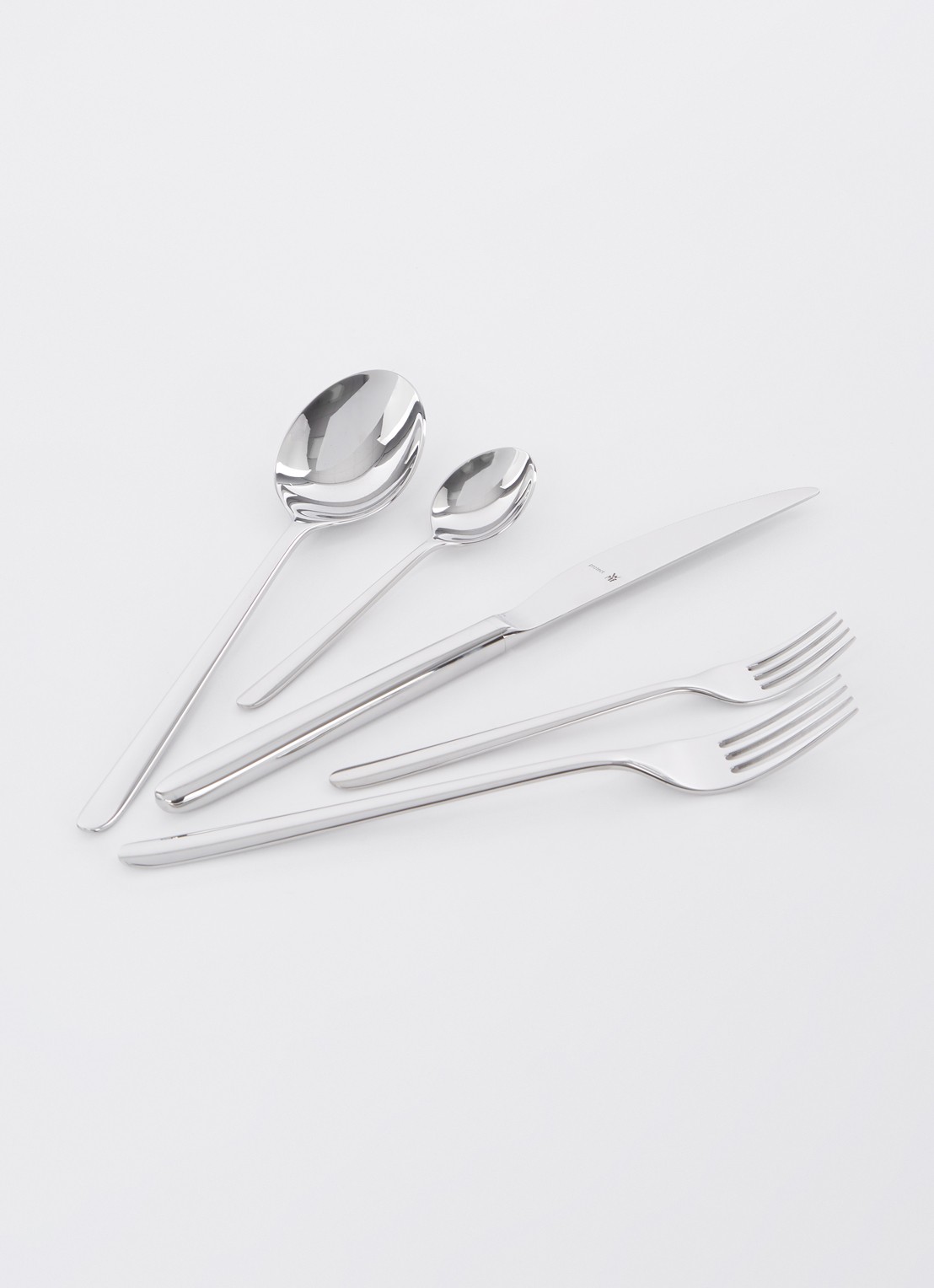 WMF Fame Plus bestekset 30-delig - voorkant 2 zilver