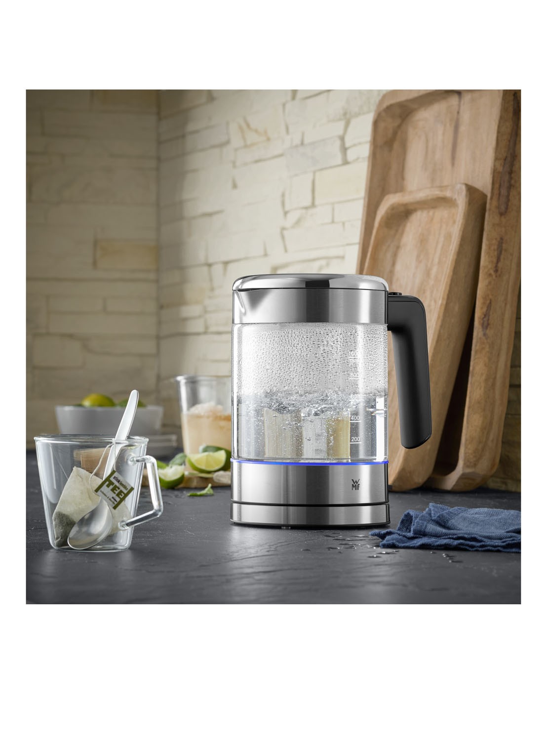 WMF KITCHENminis waterkoker 1 liter  - voorkant 2 transparant