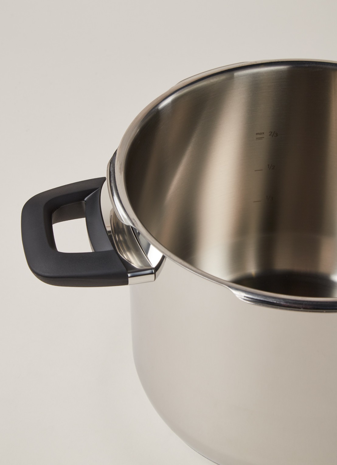 WMF Perfect Premium Snelkookpan Ø22 cm - detail roestvrijstaal