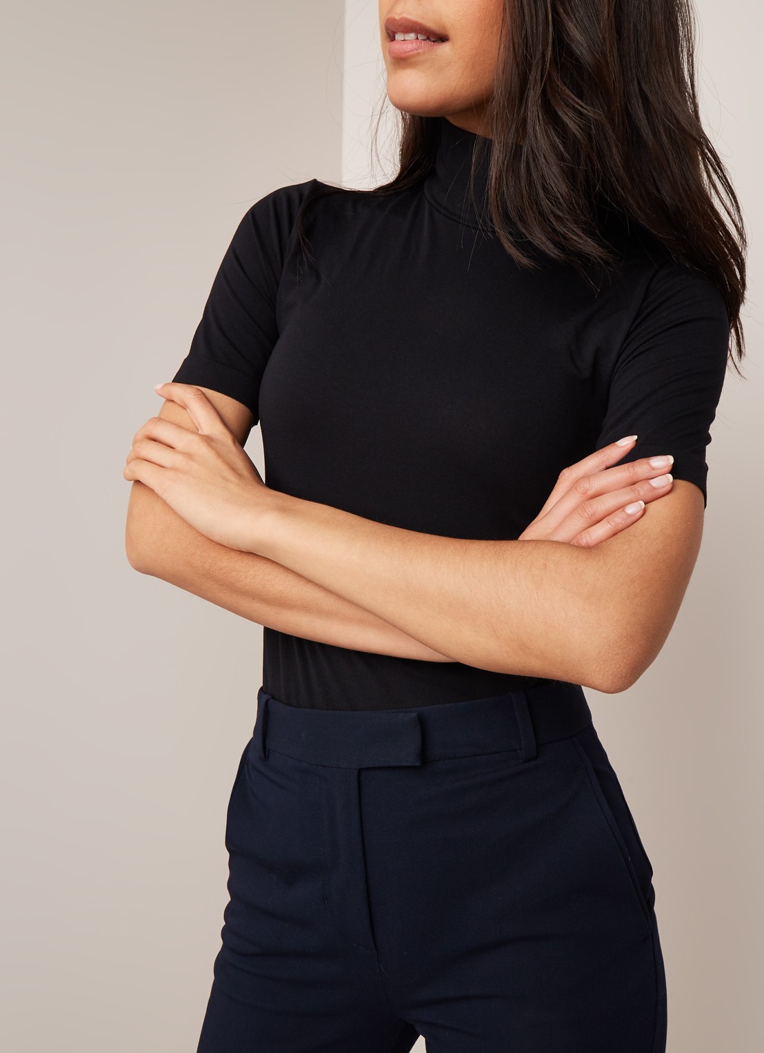 Wolford Aurora top met col - detail 4 diepzwart
