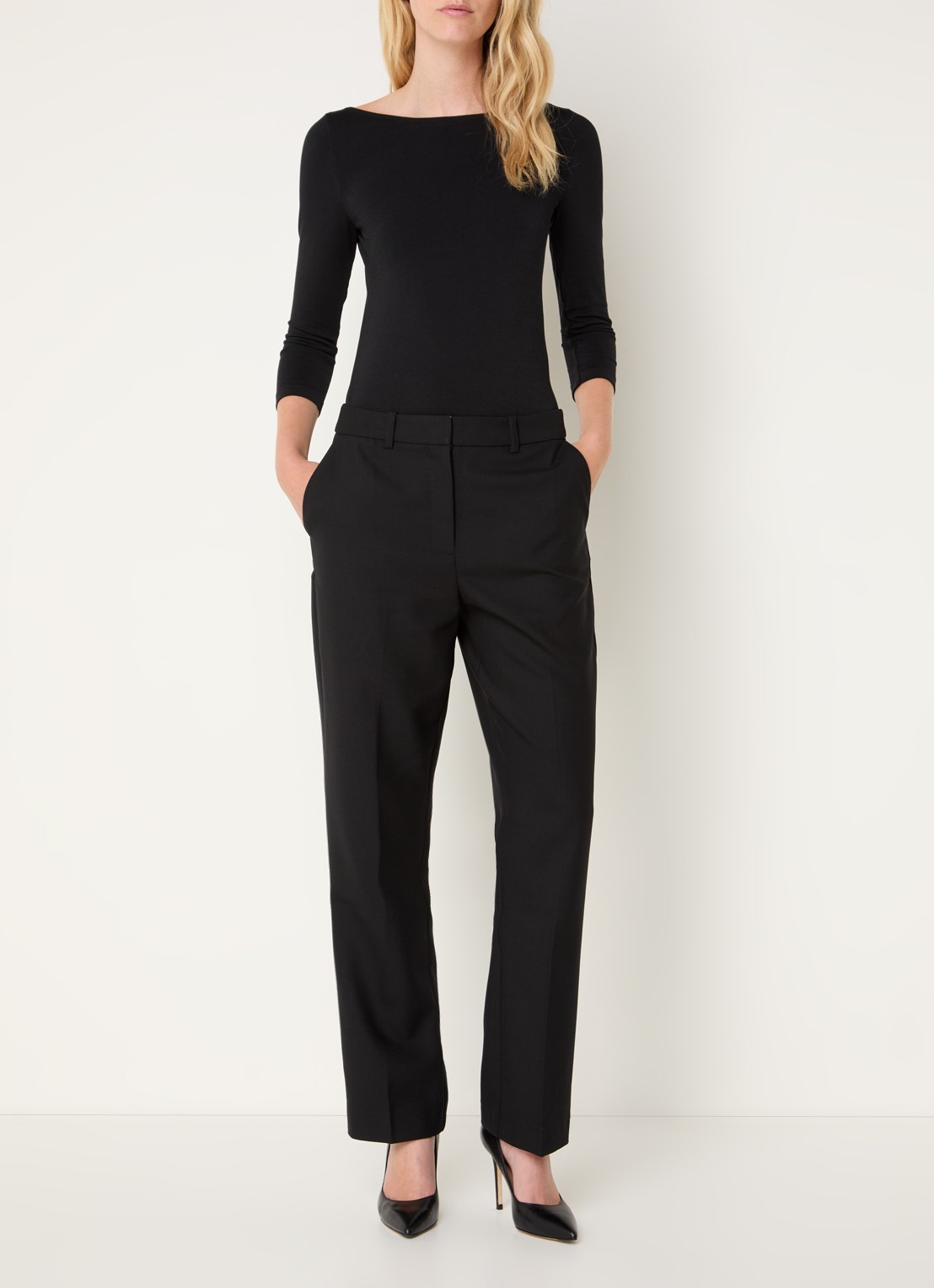 Wolford Cordoba top met boothals - voorkant 3 zwart