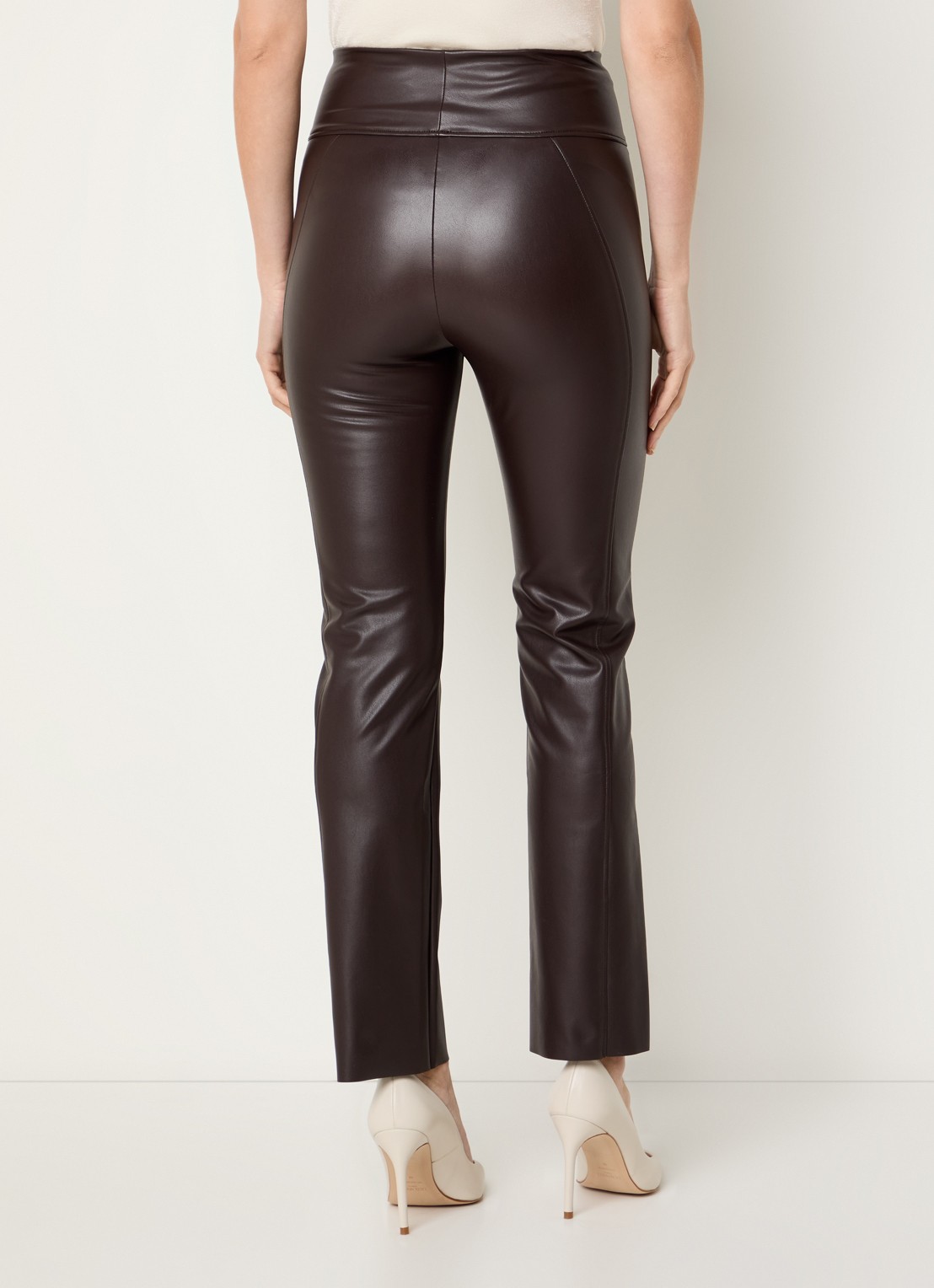Wolford Edie high waist slim fit broek van imitatieleer - achterkant aubergine