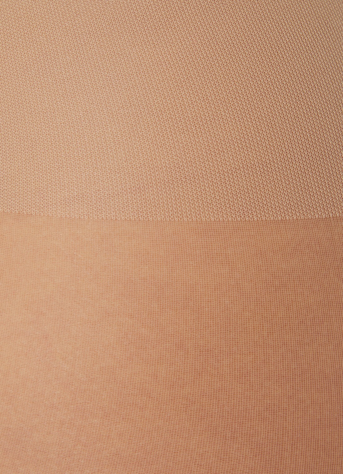 Wolford Individual panty in 20 denier - detail donkerbeige