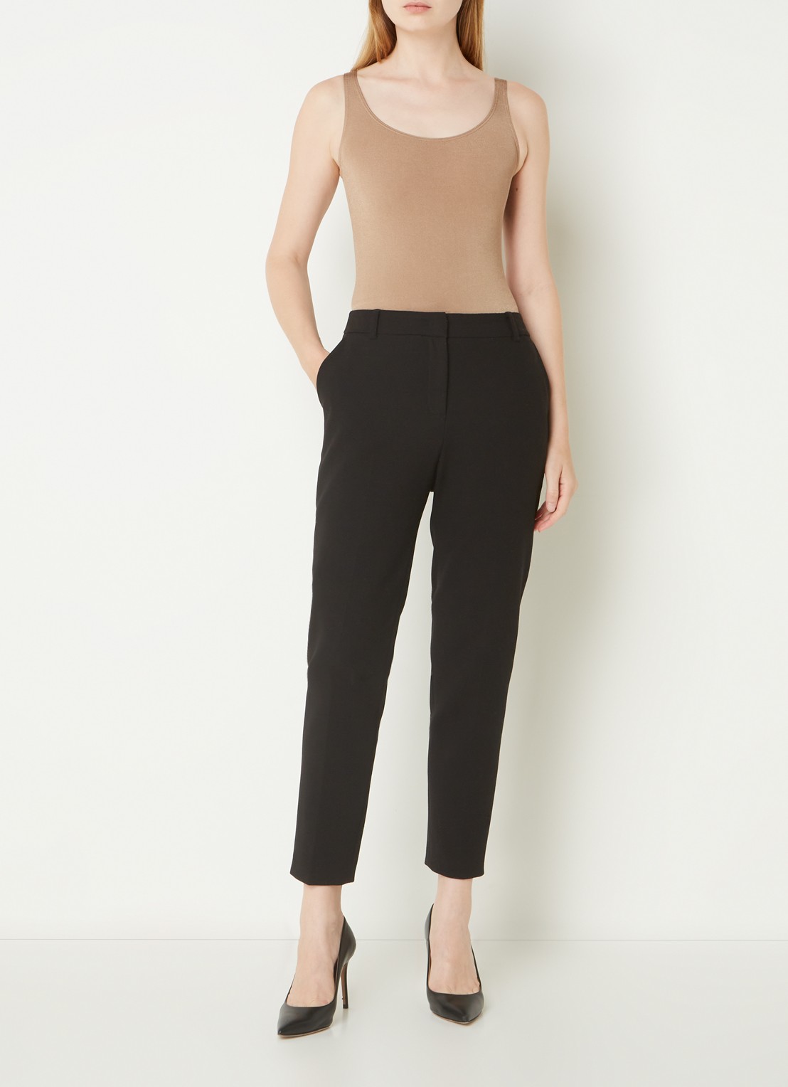 Wolford Jamaika body met ronde hals - voorkant 2 camel