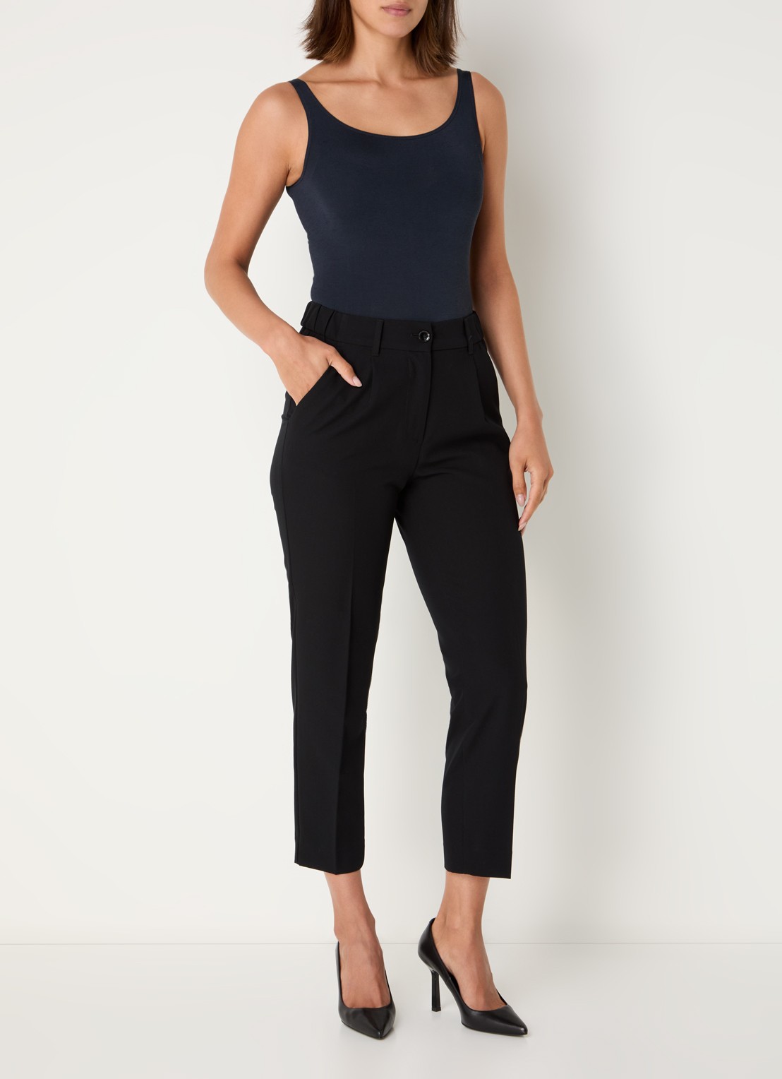 Wolford Jamaika stringbody met glanzende finish - voorkant 4 donkerblauw