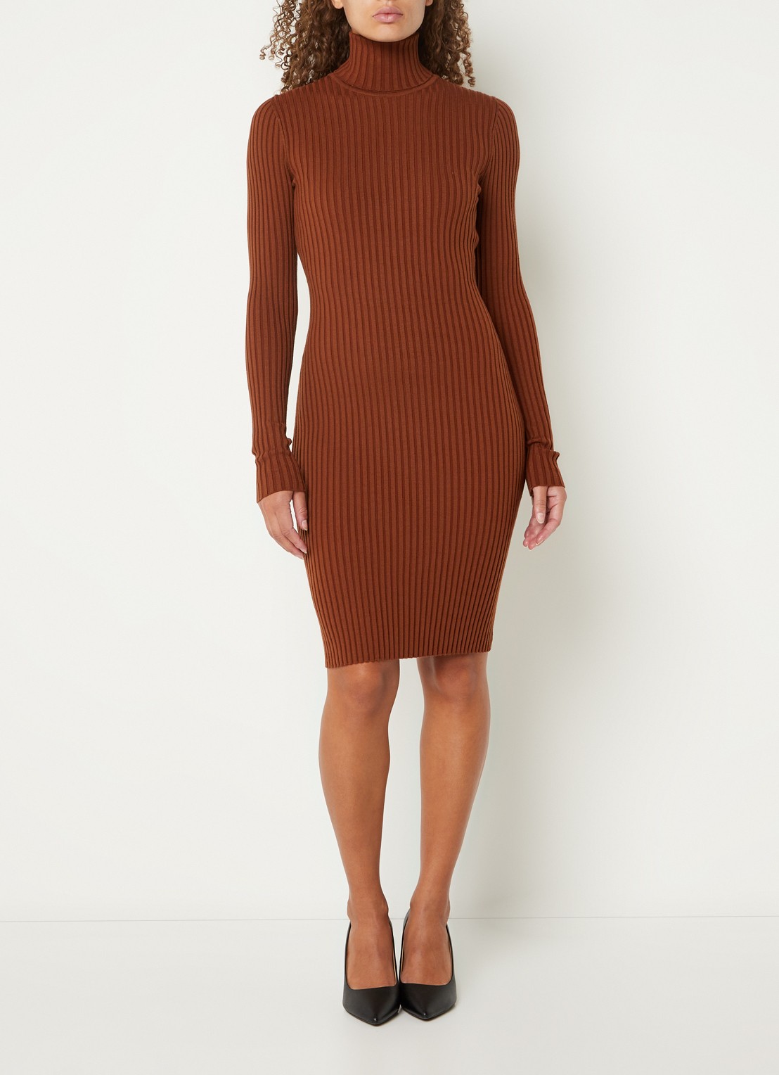 Wolford Merino mini trui-jurk in wolblend - voorkant 4 roodbruin