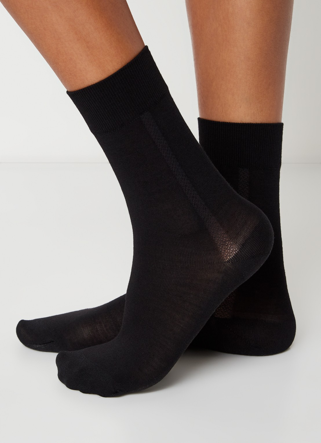 Wolford Merino sokken in wolblend  - voorkant 2 diepzwart