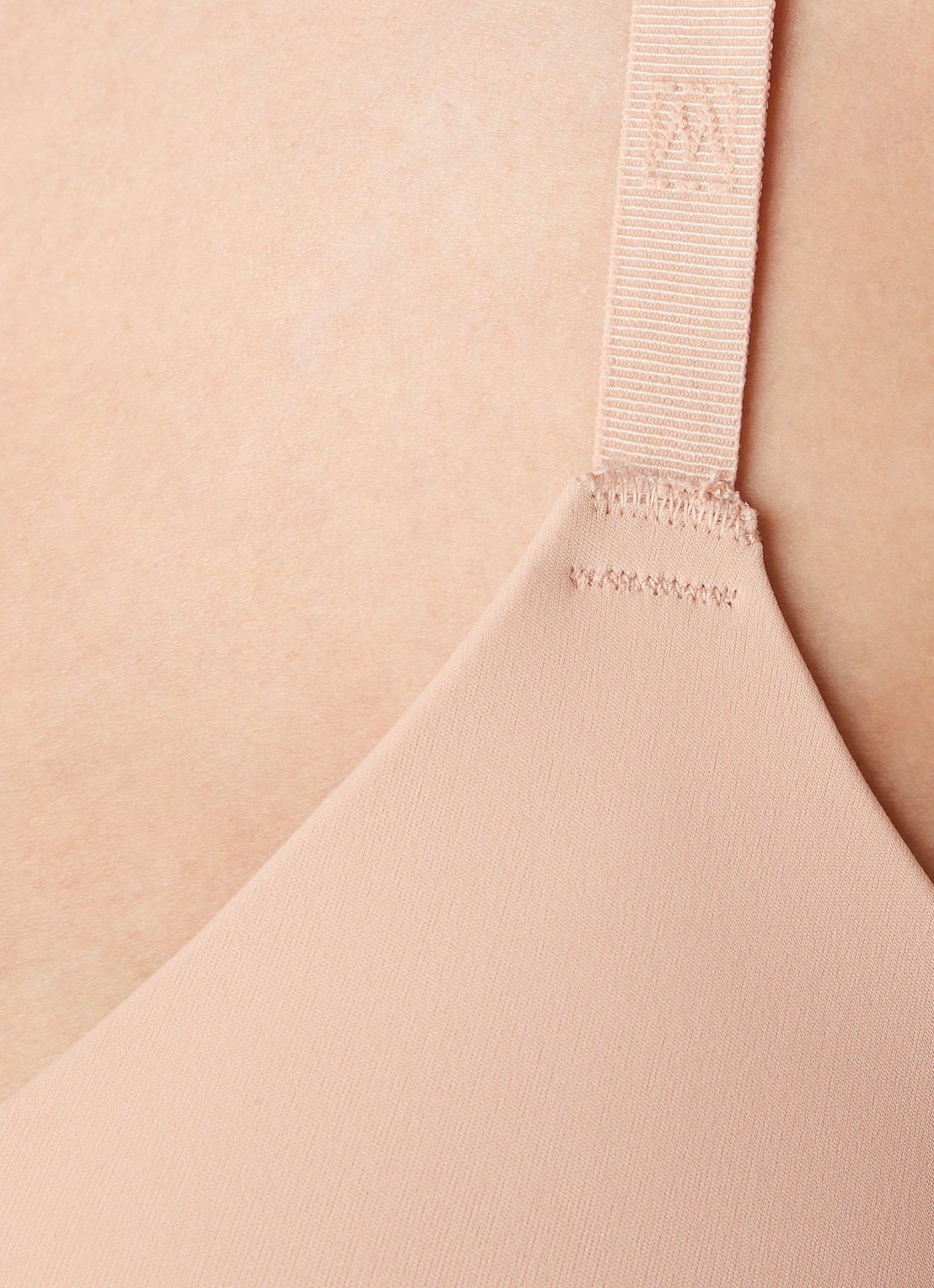 Wolford Romantic Net push up bh - detail 2 abrikoos